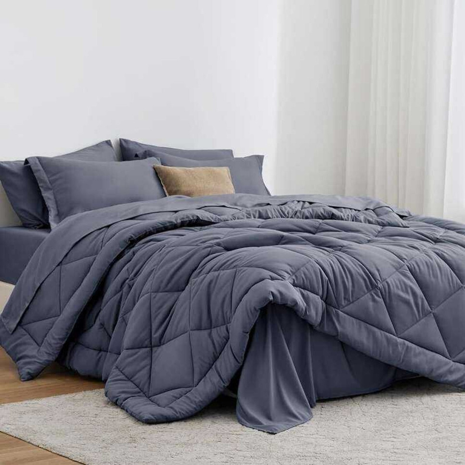Image of YUKU Solid Single Quilt for Heavy Winter (Polyester, Blue)