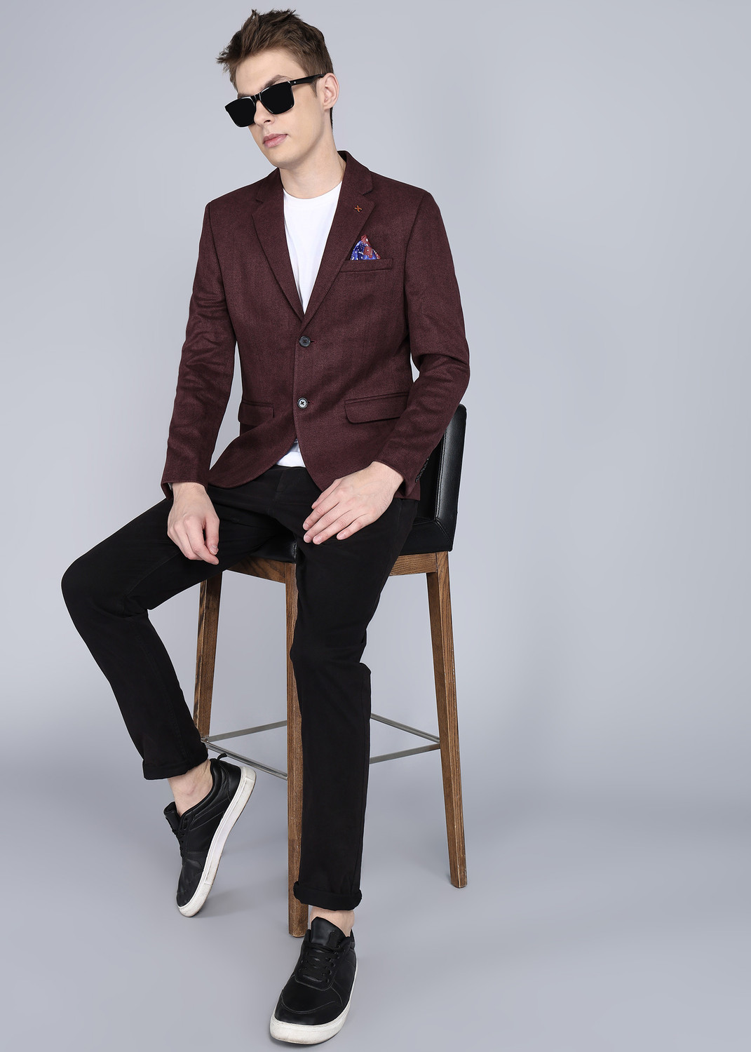 Image of KILLER Men Solid Double Breasted Casual Blazer (Maroon)