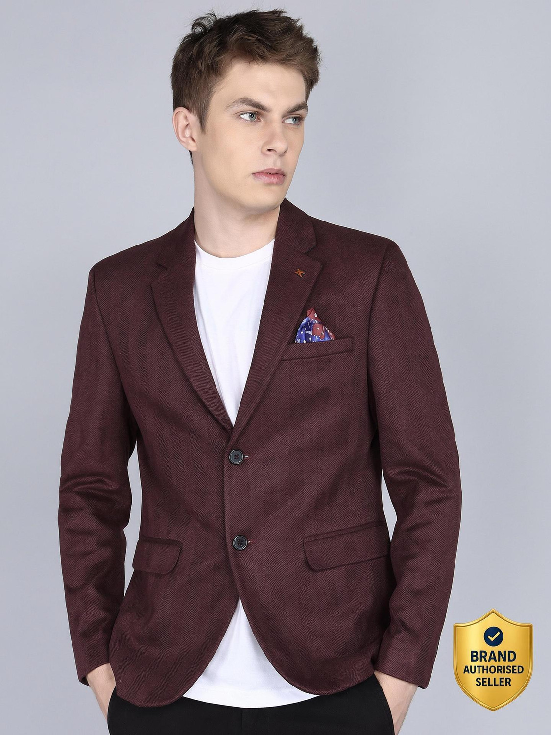 Image of KILLER Men Solid Double Breasted Casual Blazer (Maroon)