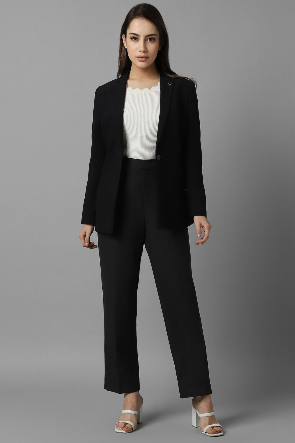 Image of Allen Solly Solid Single Breasted Formal Women Blazer