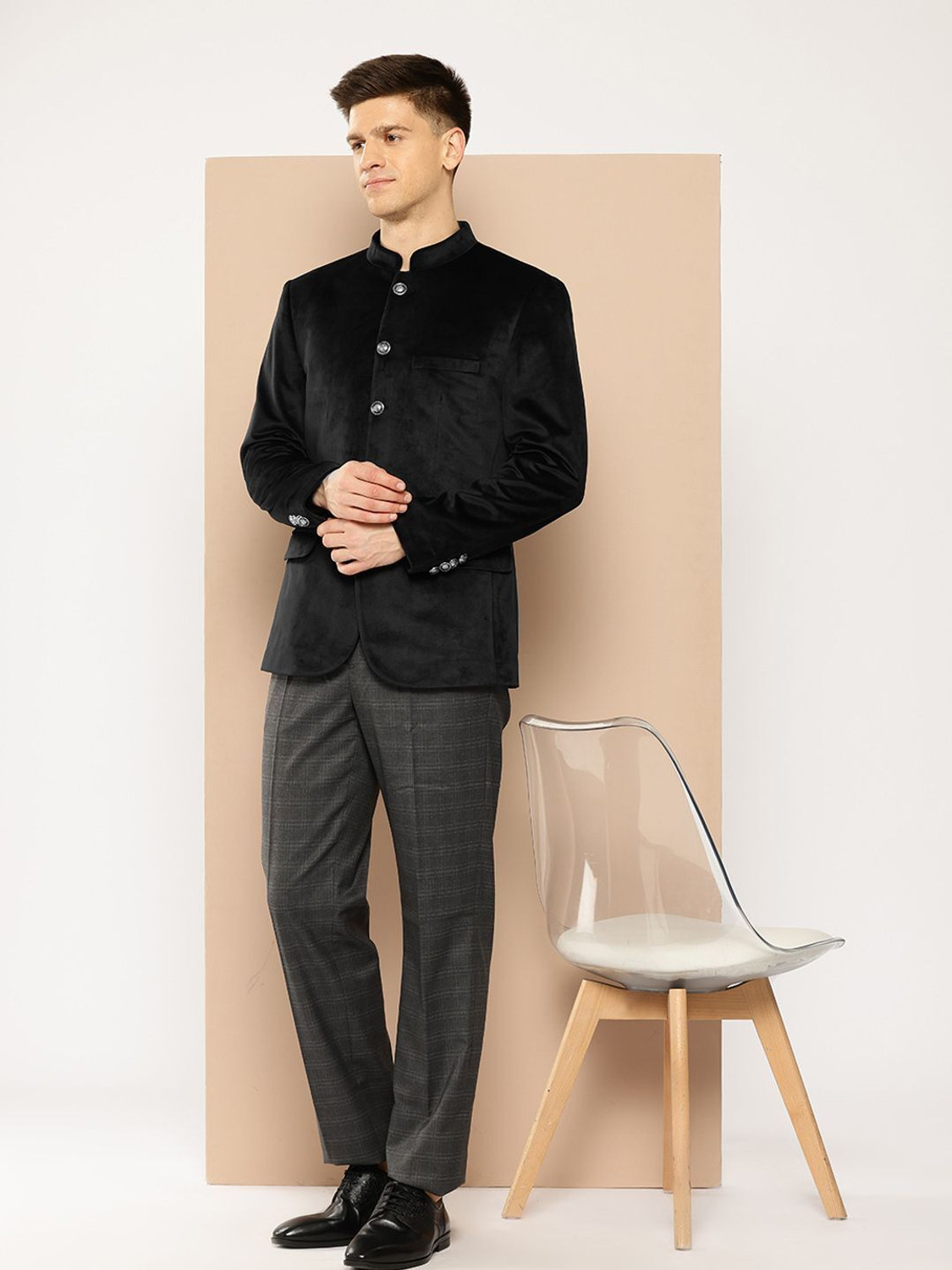 Image of INVICTUS Solid Bandhgala Party Men Blazer