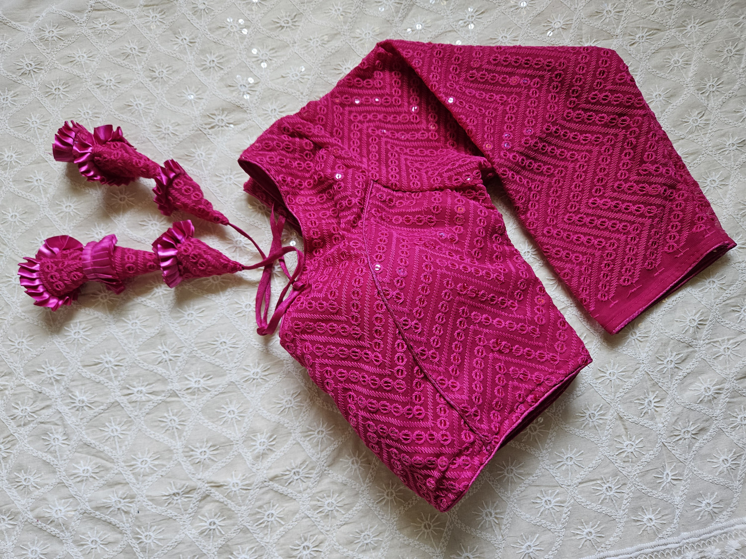 Image of SLAGHA V-Neck Women Blouse