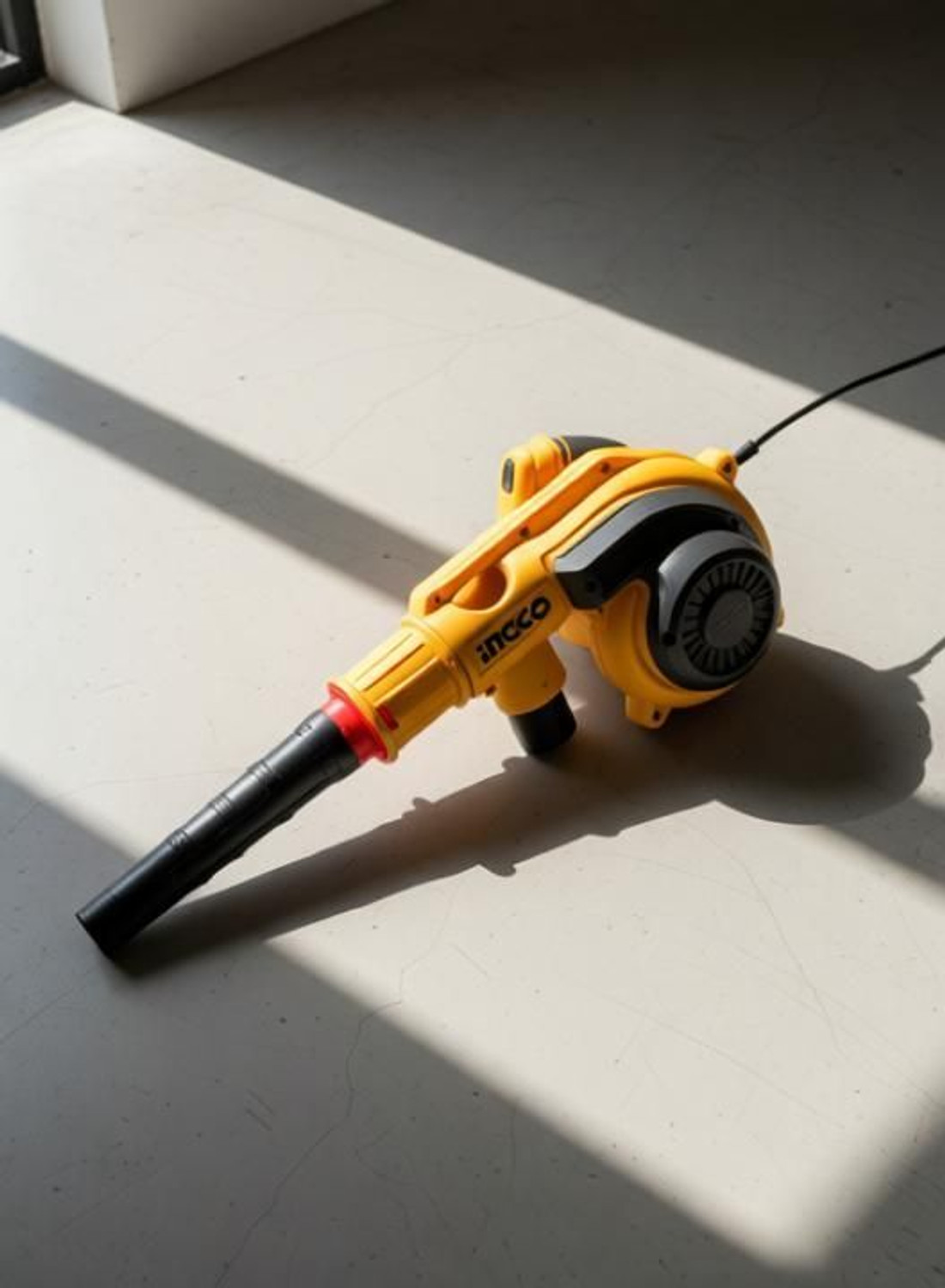 Image of INGCO 800W Aspirator Blower with Dust Bag, Flexible Tube, Suction Nozzles, Air Blower