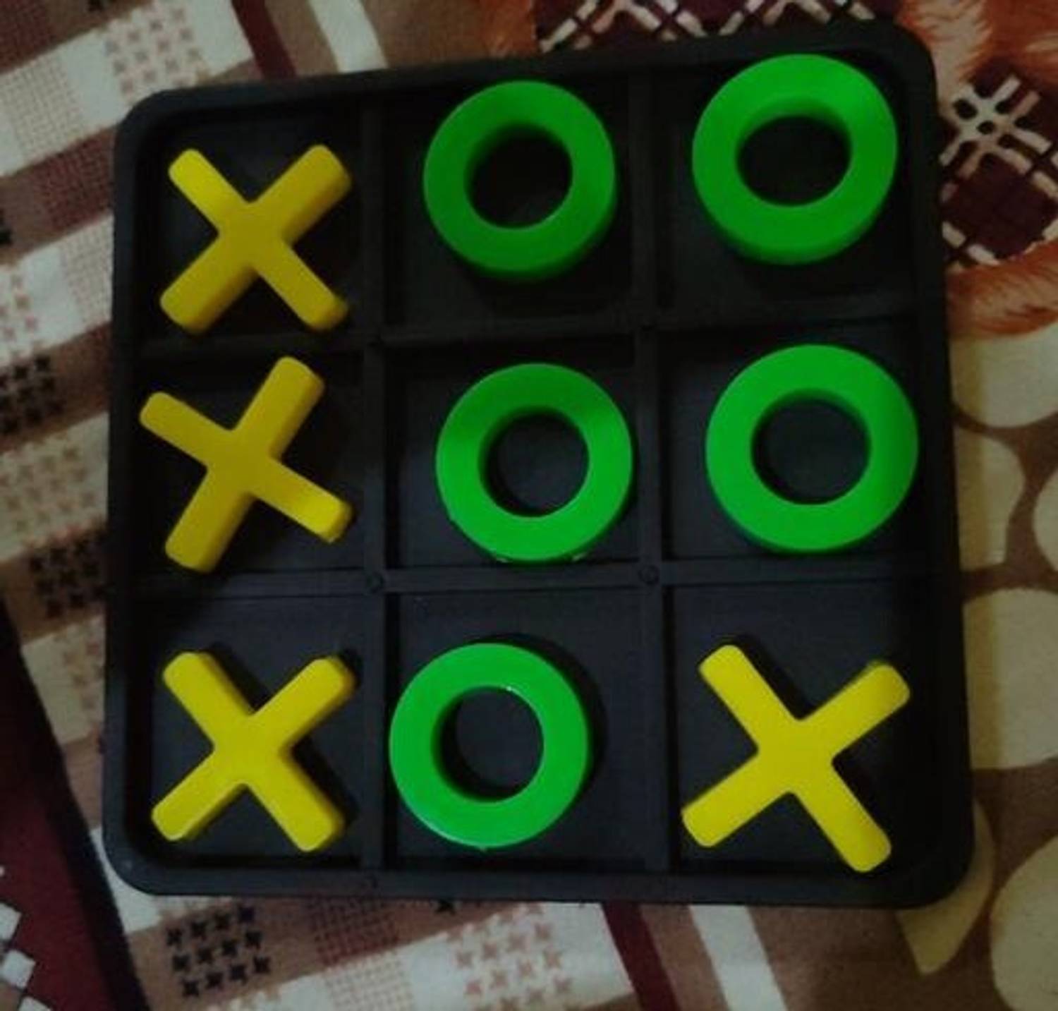 Nafhotoz Classic Tic Tac Toe OXO Plastic Game for All Ages