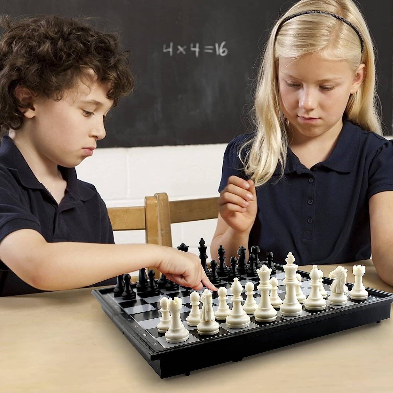 Chocozone Foldable Magnetic Chess Game (10 inch) - Image 3