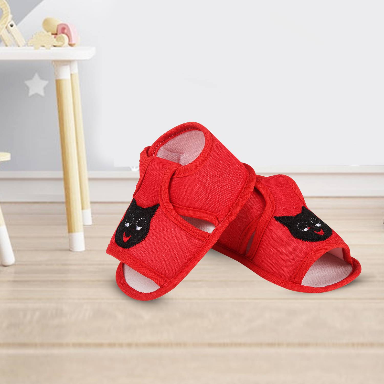 ASHISH TRADERS Booties