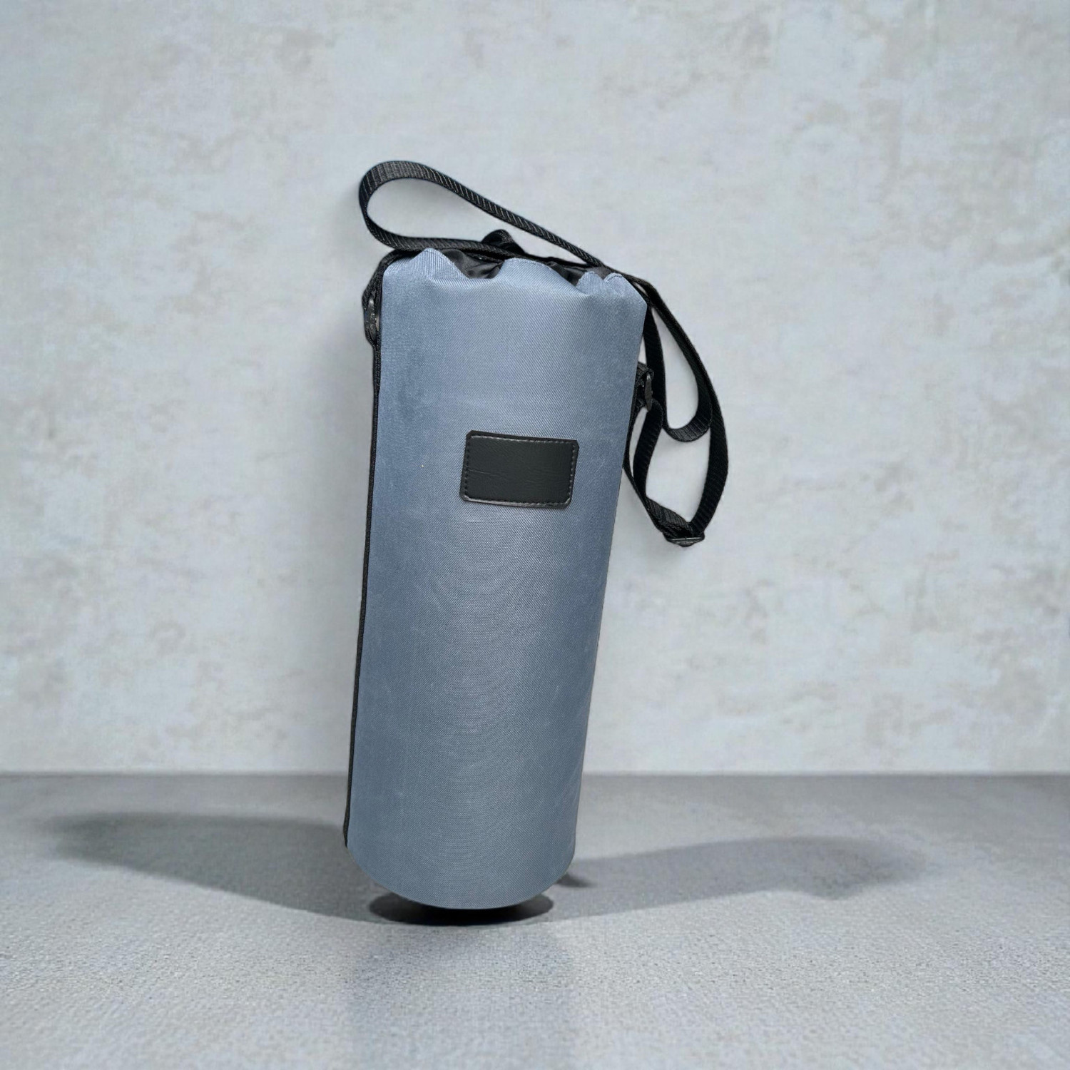 Image of AtoZ 2 liter water bottle cover gray
