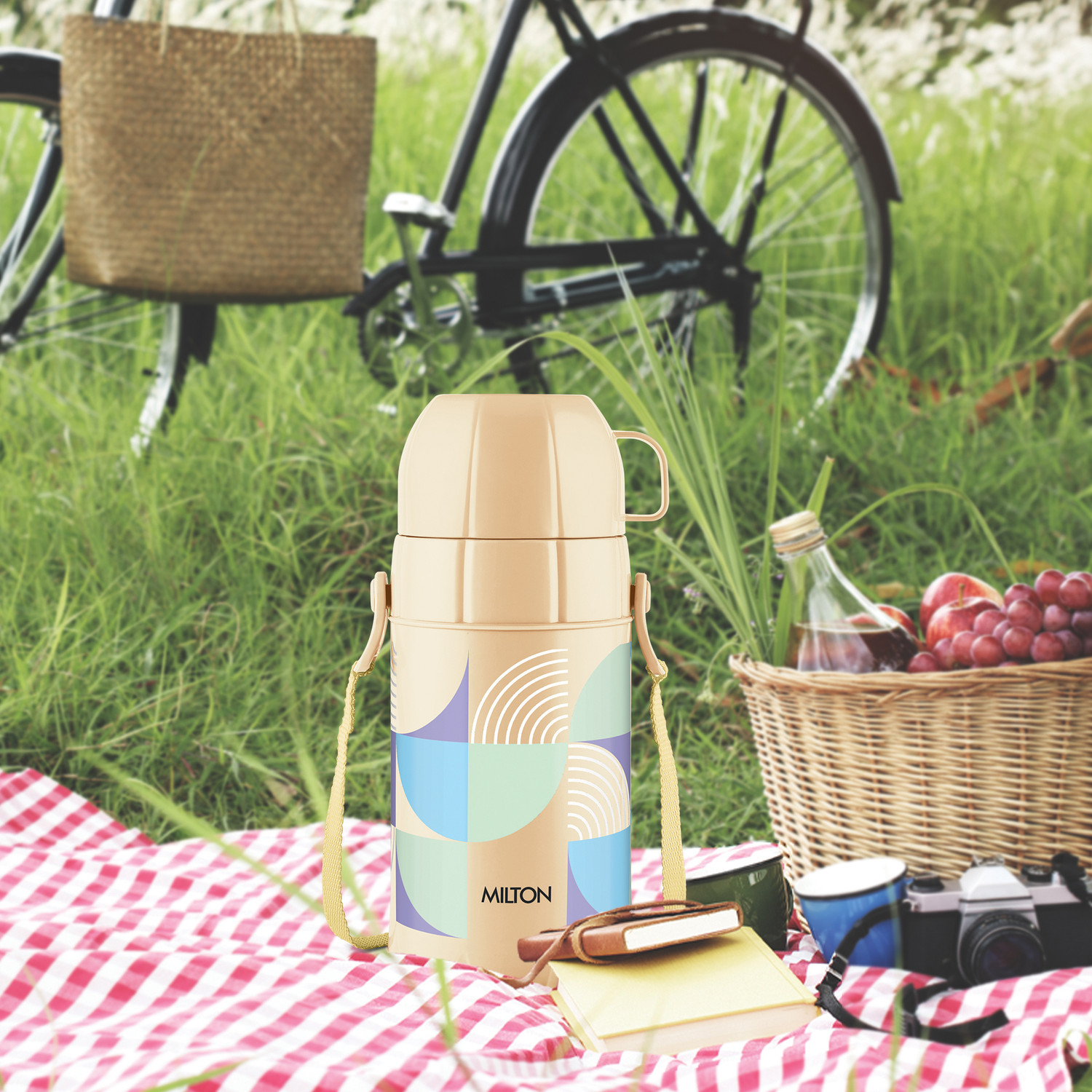 Image of MILTON Eiffel 500 Vacuum Insulated Thermos Flask, 480 Ml, 24 Hours Hot & Cold Beige 480 ml Plastic Flask