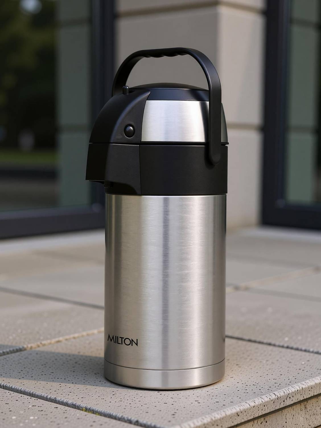 MILTON 3.48 L Steel Flask Beverage Dispenser - Image 5
