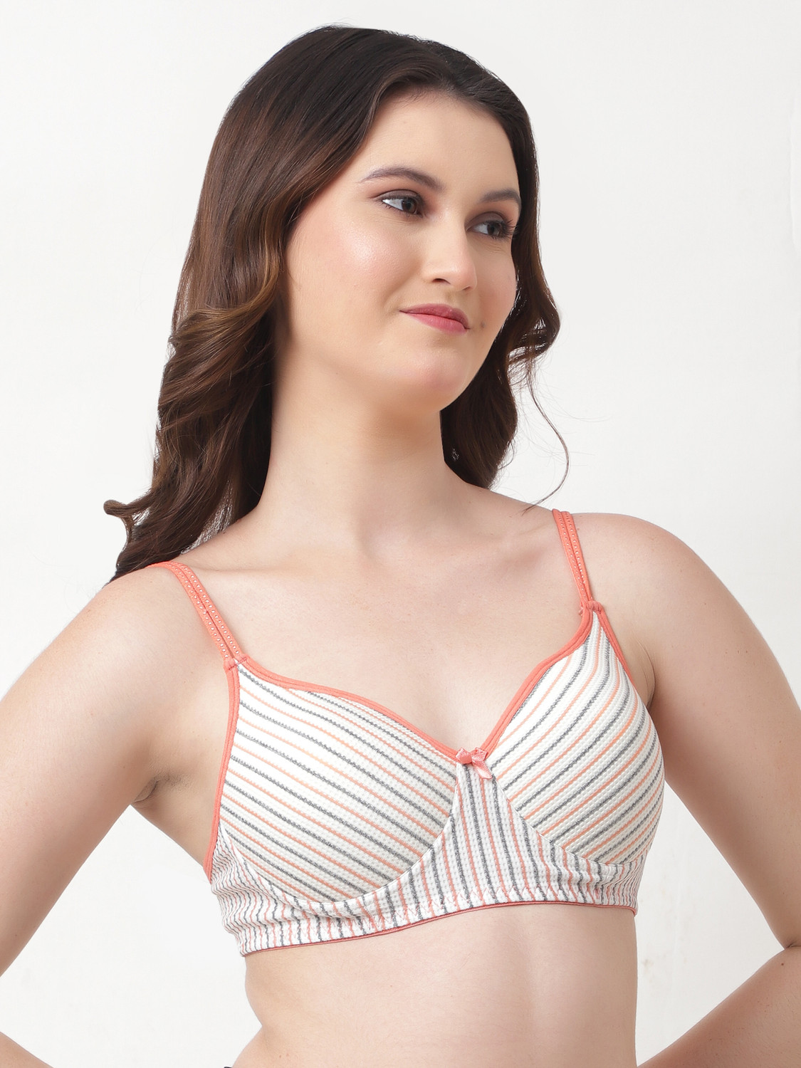 Image of SuTJena Women Everyday Lightly Padded Bra