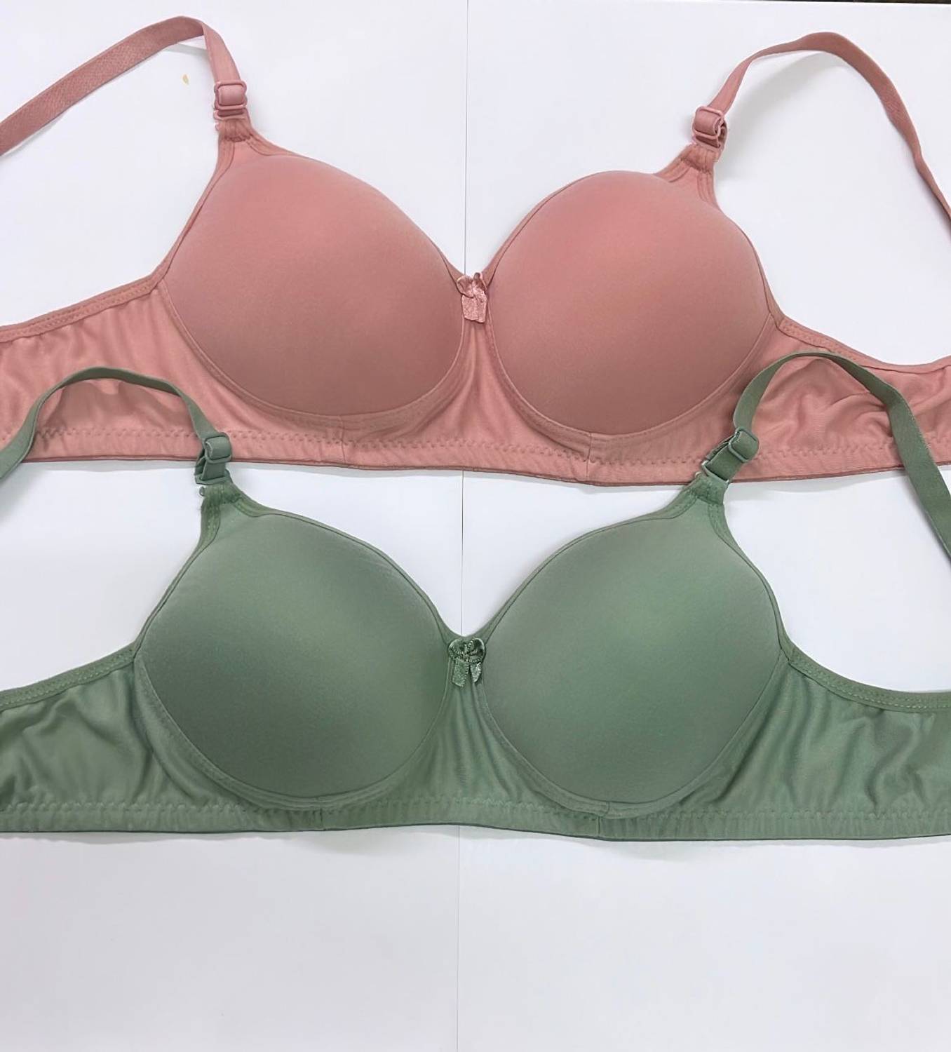 BENEATH Women T-Shirt Lightly Padded Bra
