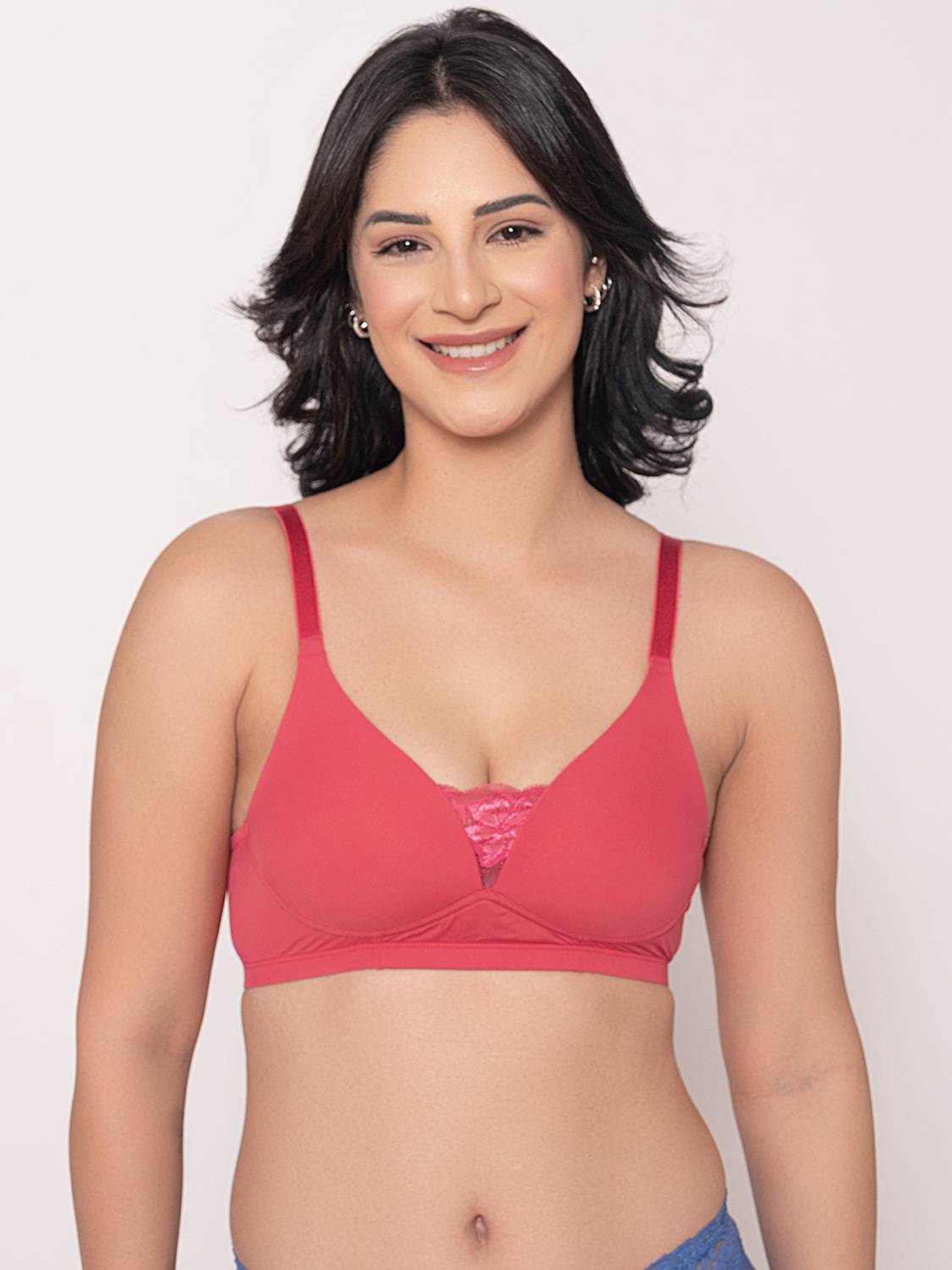 Chelvet Women T-Shirt Lightly Padded Bra