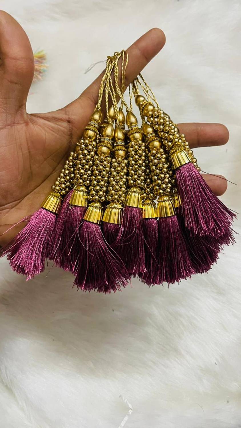 ARTHAVI ENTERPRISES Onion Beaded Tassel Latkan for Saree, Lehenga, Blouse & Curtains (Pack of 6) Brooch