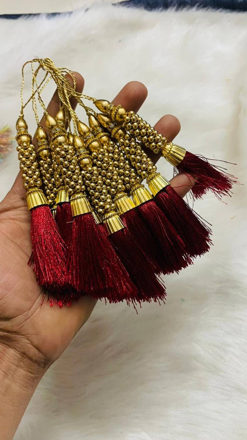 ARTHAVI ENTERPRISES Maroon Beaded Tassel Latkan for Saree, Lehenga, Blouse & Curtains (Pack of 6) Brooch