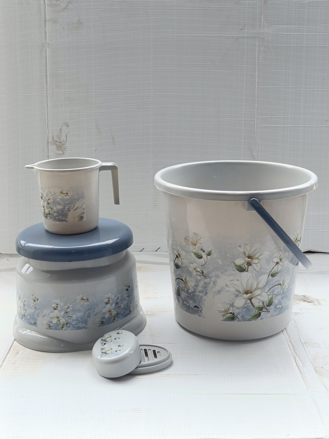 Image of Veksin Heavy Duty 4 Piece Bathroom Set Plastic Large Capacity 20 L Plastic Bucket