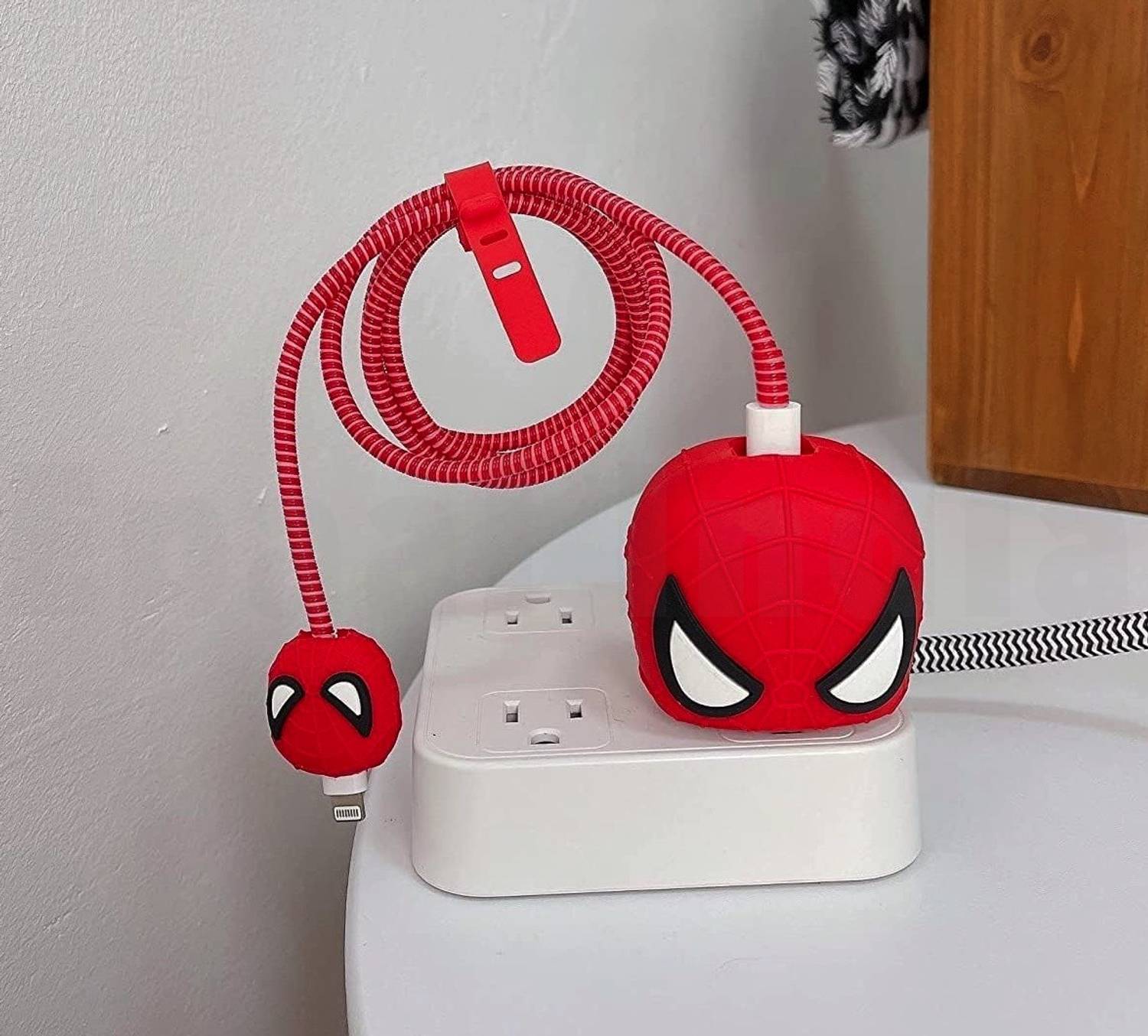Epaal 4pcs 3D Spider-Man Adapter Case - Image 2