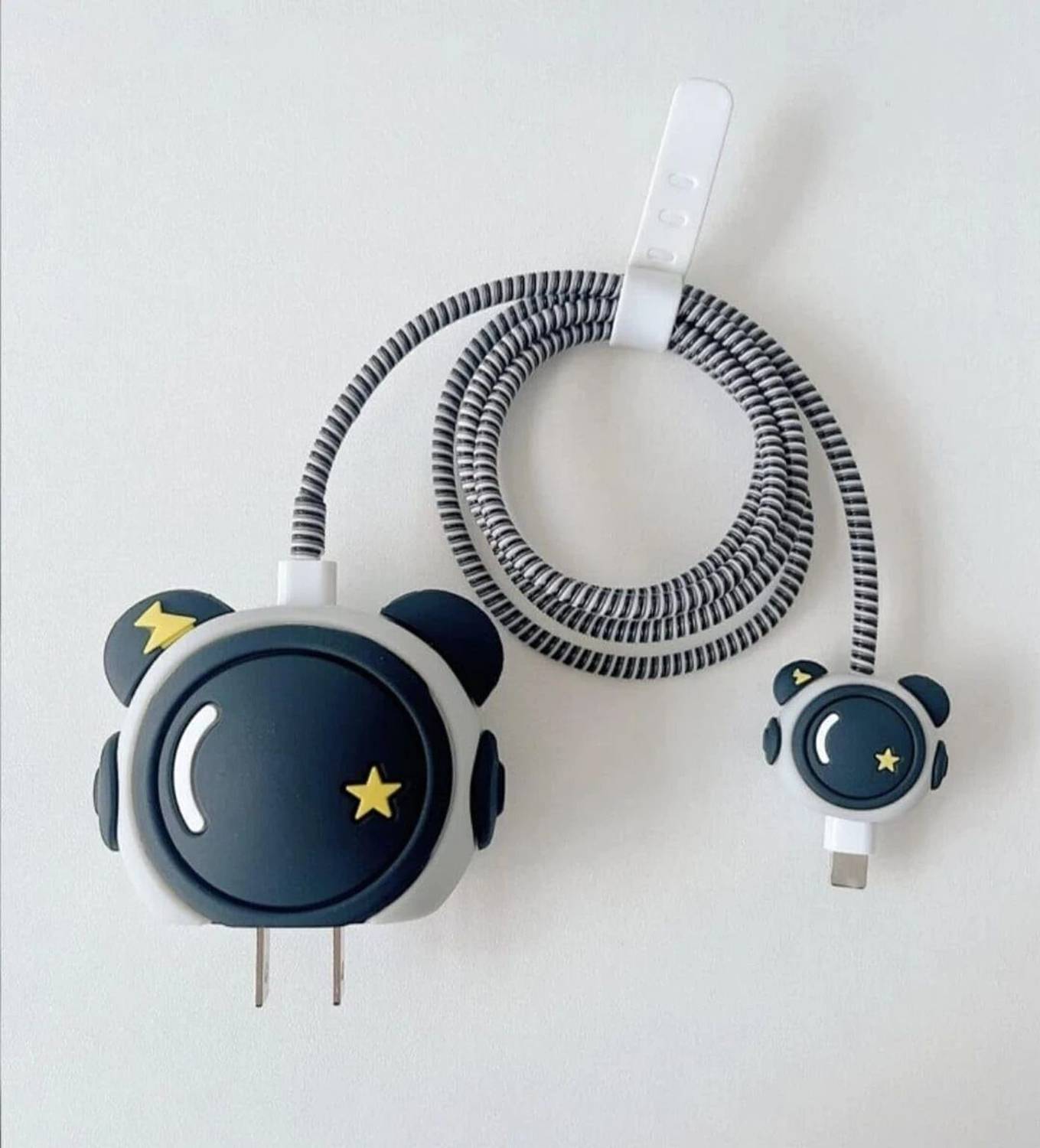 justcellz 18W/20W Type C Adapter Astronaut Cable Protector - Image 4