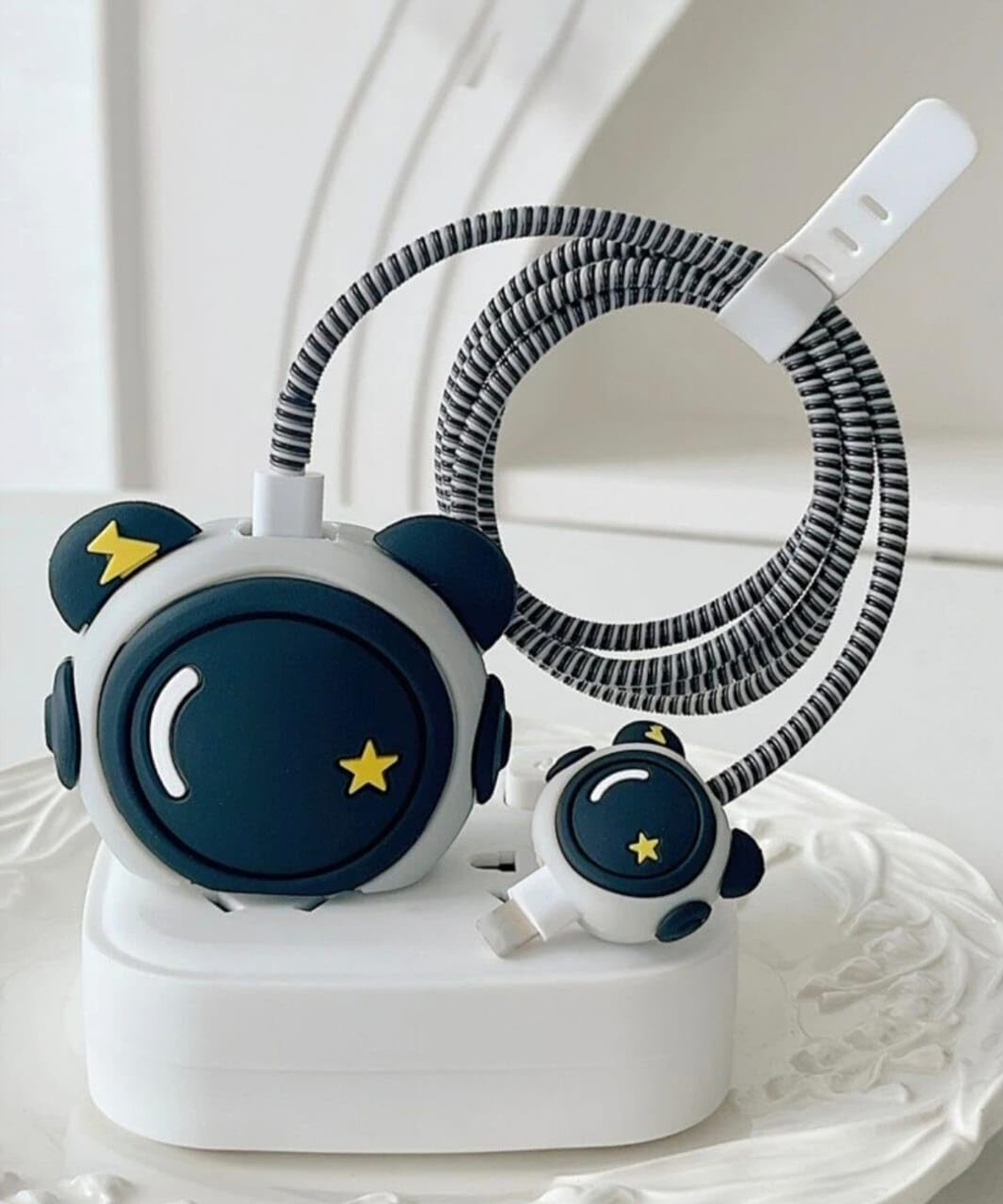 Image of Webilla Silicone Press Stud Headphone Case For Apple Charger Cover