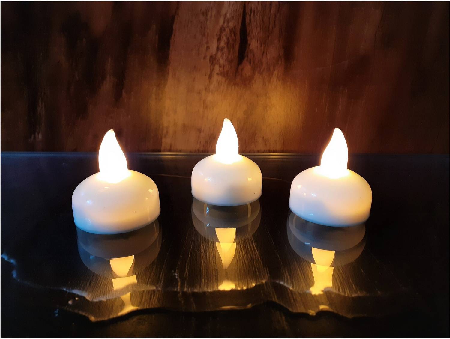 AFTERSTITCH Set of 3 Artificial Water Floating LED flickering candles Lights diya for home decoration ( Batteries Included) Candle