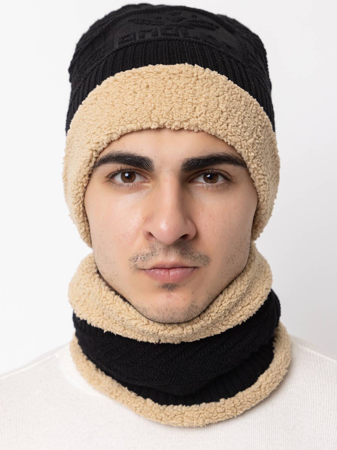 AMOLDO Self Design Beanie