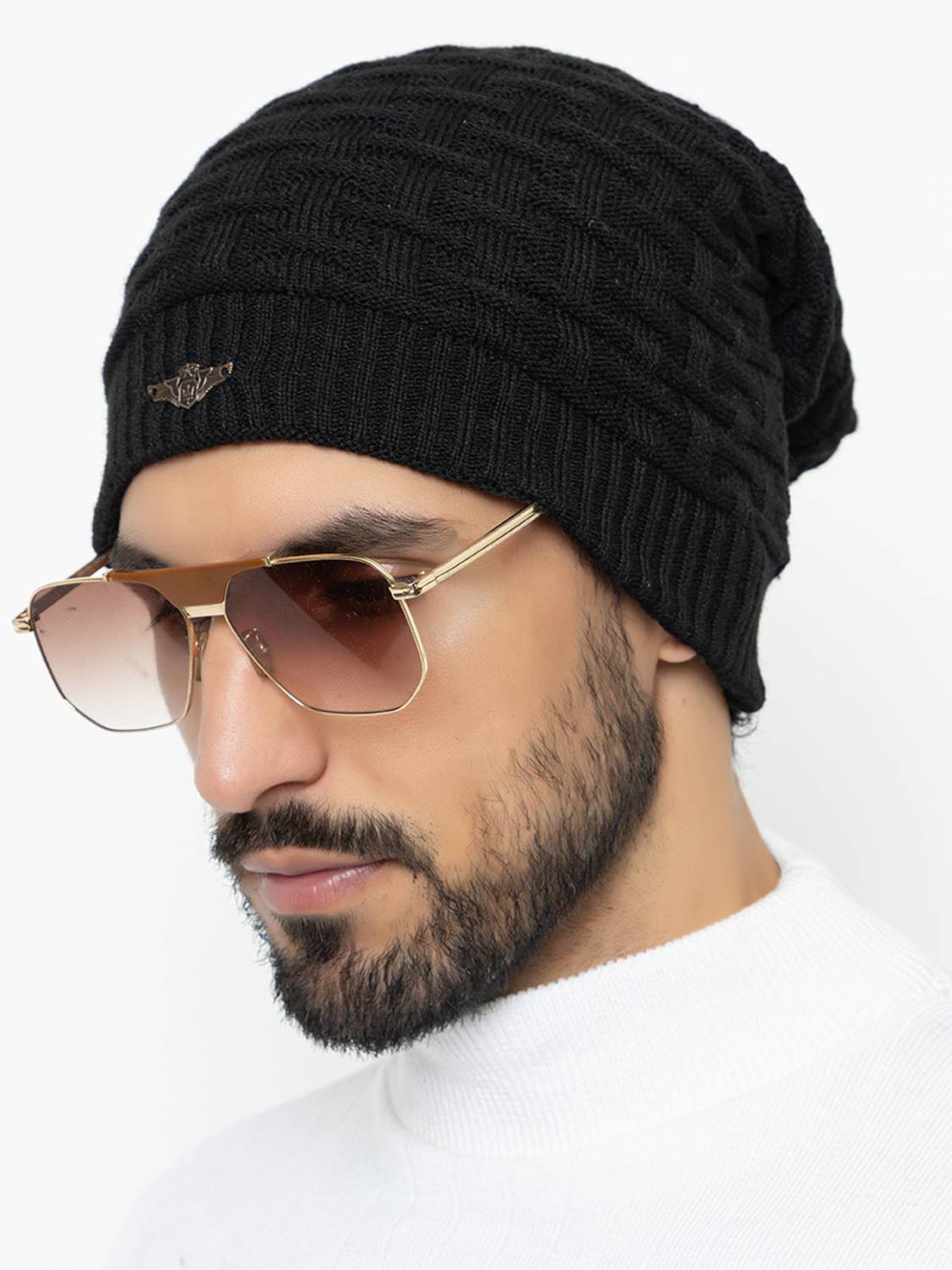 AMOLDO Self Design Beanie