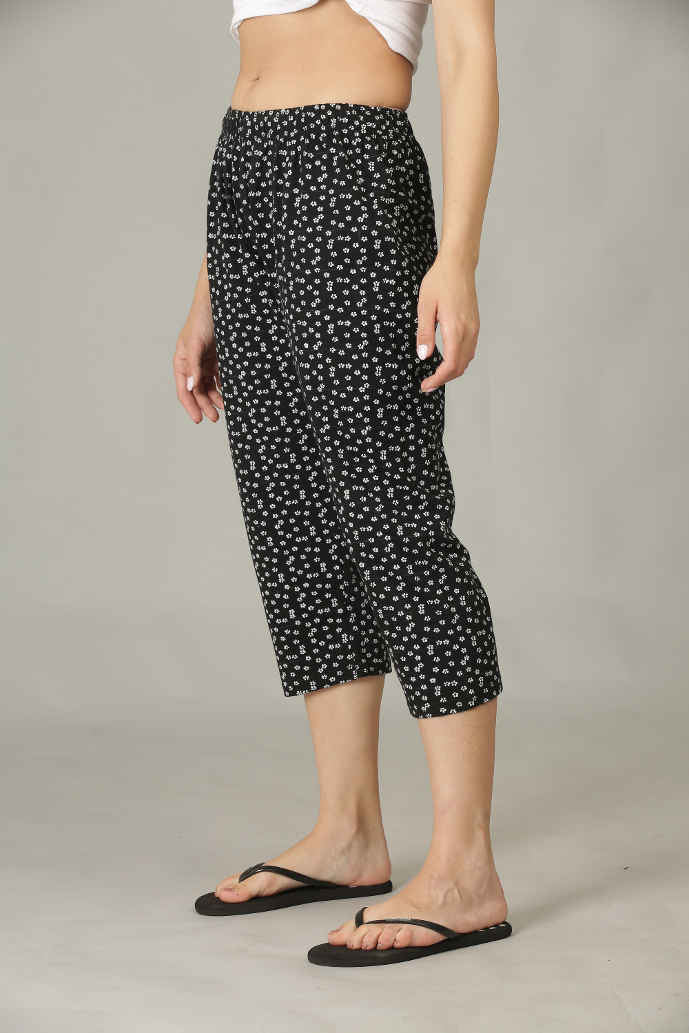 Image of The Daspr Nation Women Multicolor Capri
