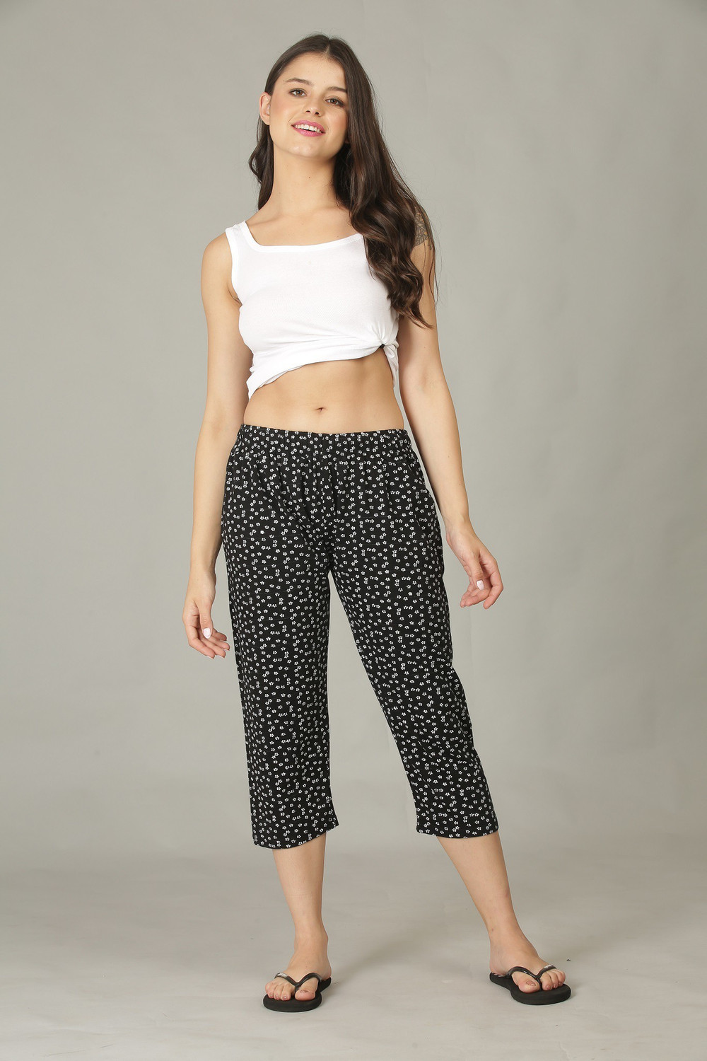 Image of The Daspr Nation Women Multicolor Capri