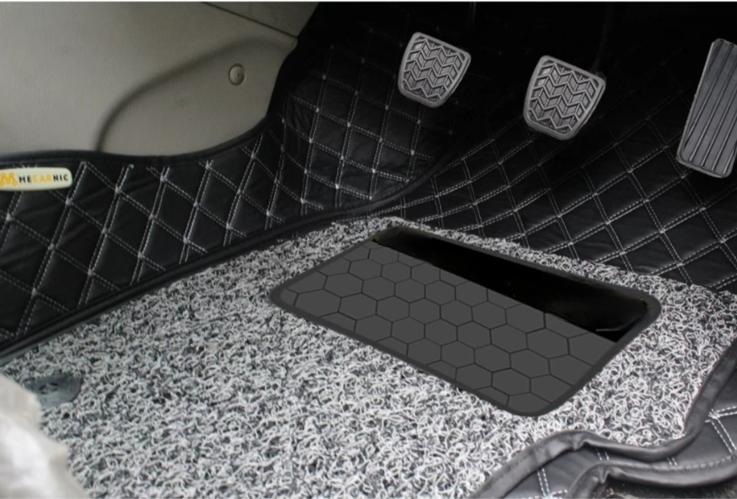 Image of onefit enterprises Leatherite 7D Mat For Hyundai Verna Transform