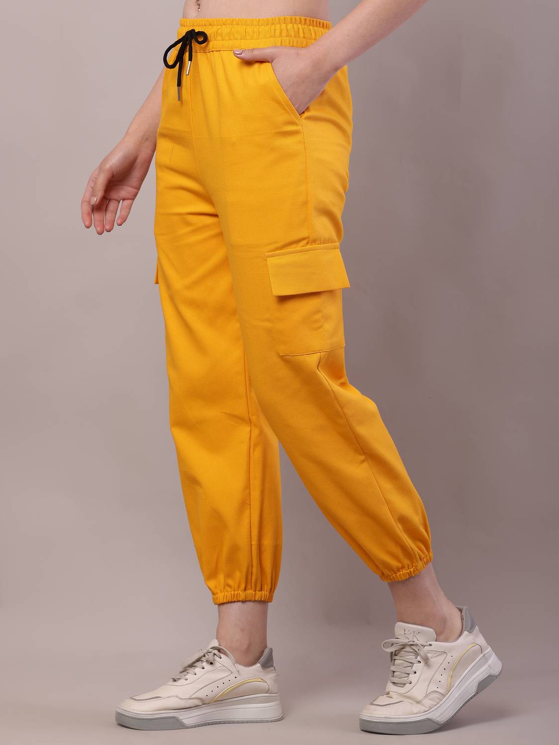 Aasma Creatives Women Cargos