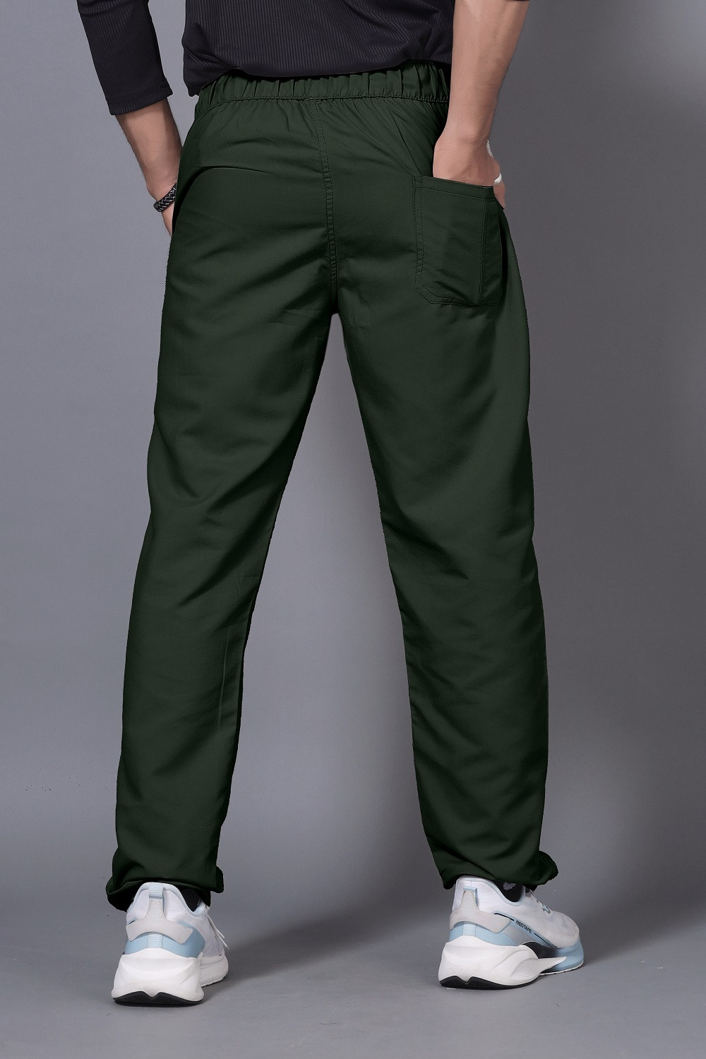 Image of FLIIP TRADING Regular Fit Men Green Trousers