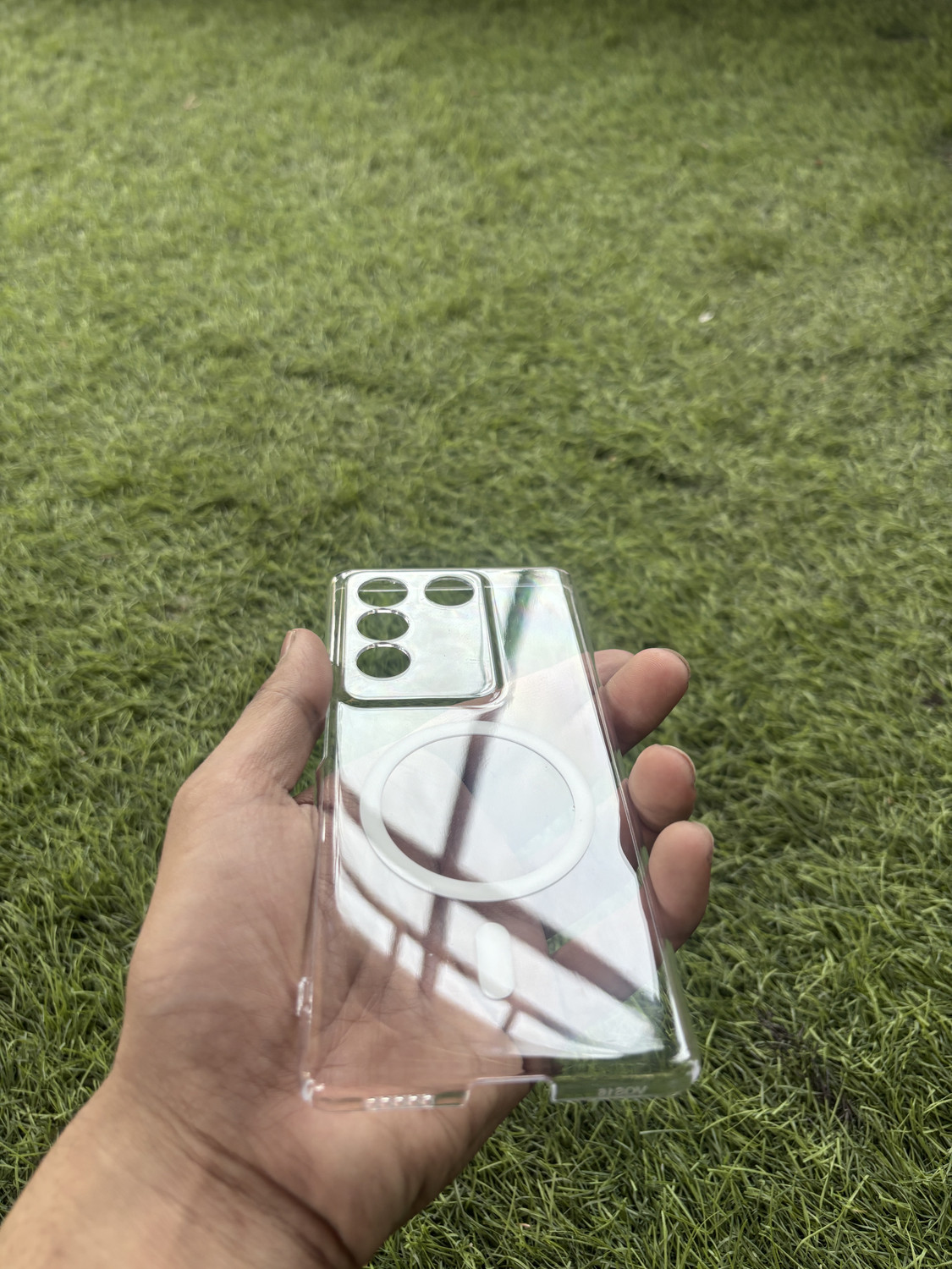 Image of FONKR Back Cover for VIVO V27 / V27 Pro, Magnetic Transparent Case, Crystal Clear Case, Anti Yellow case