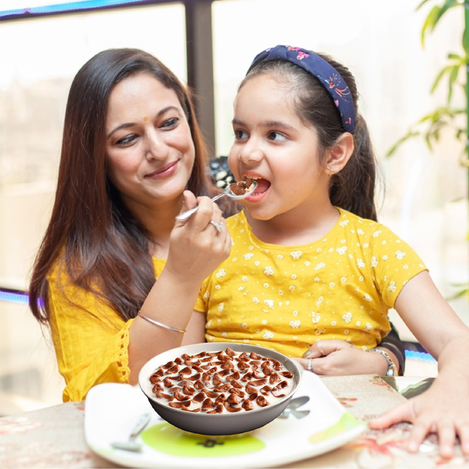 Image of Delish Choco Flakes, Made with Whole Wheat, Rich in Iron & Calcium, Breakfast Cereal Pouch