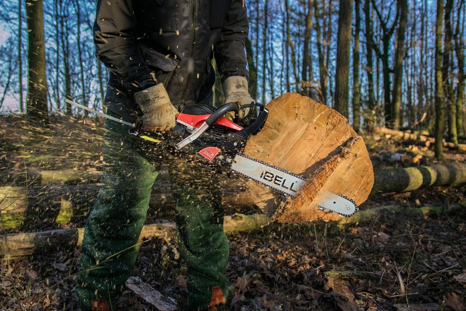 Image of iBELL 5858CS 2.4KW /3.3HP, 58cc Full Crank 2-Cycle,18-Inch Bar and Automatic Chain Oiler IBL 5858CS Cordless Chainsaw