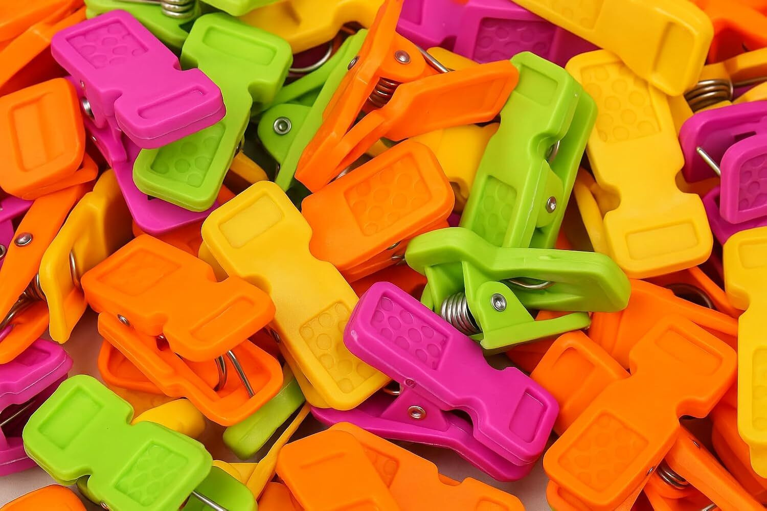 Image of THE LOCAL KITCHEN The Local Kitchen Heavy Duty Cloth Clips Plastic Cloth Clips