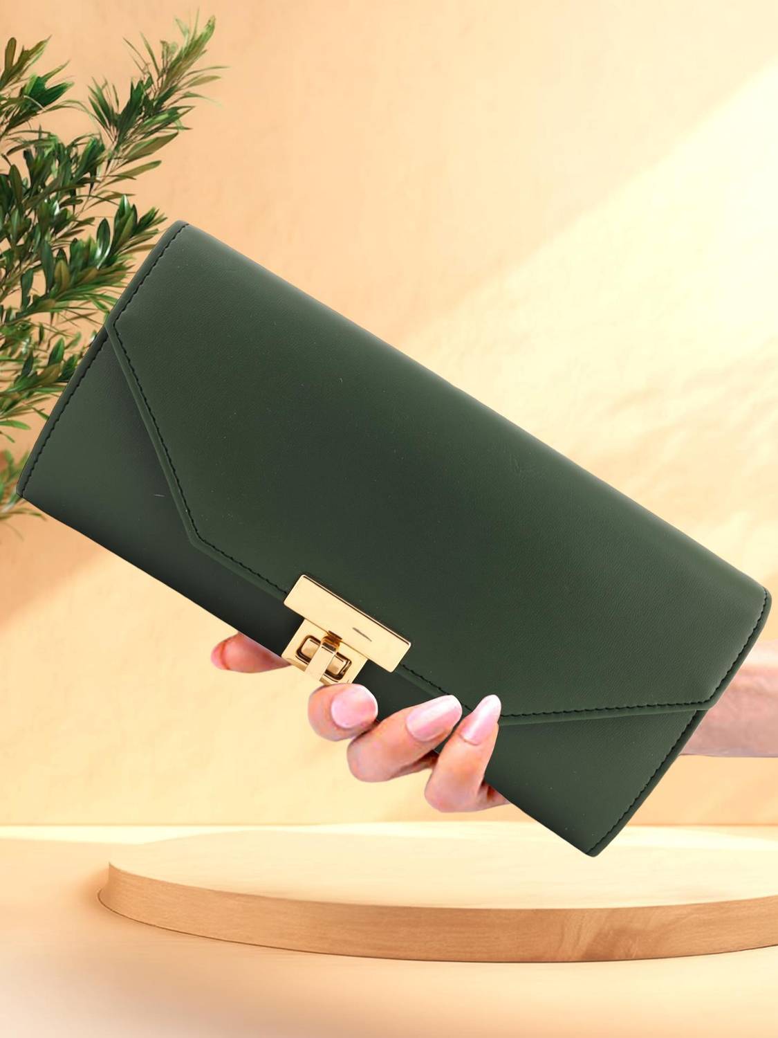 ASSUENTERPRISES Casual, Formal, Party, Sports Green Clutch