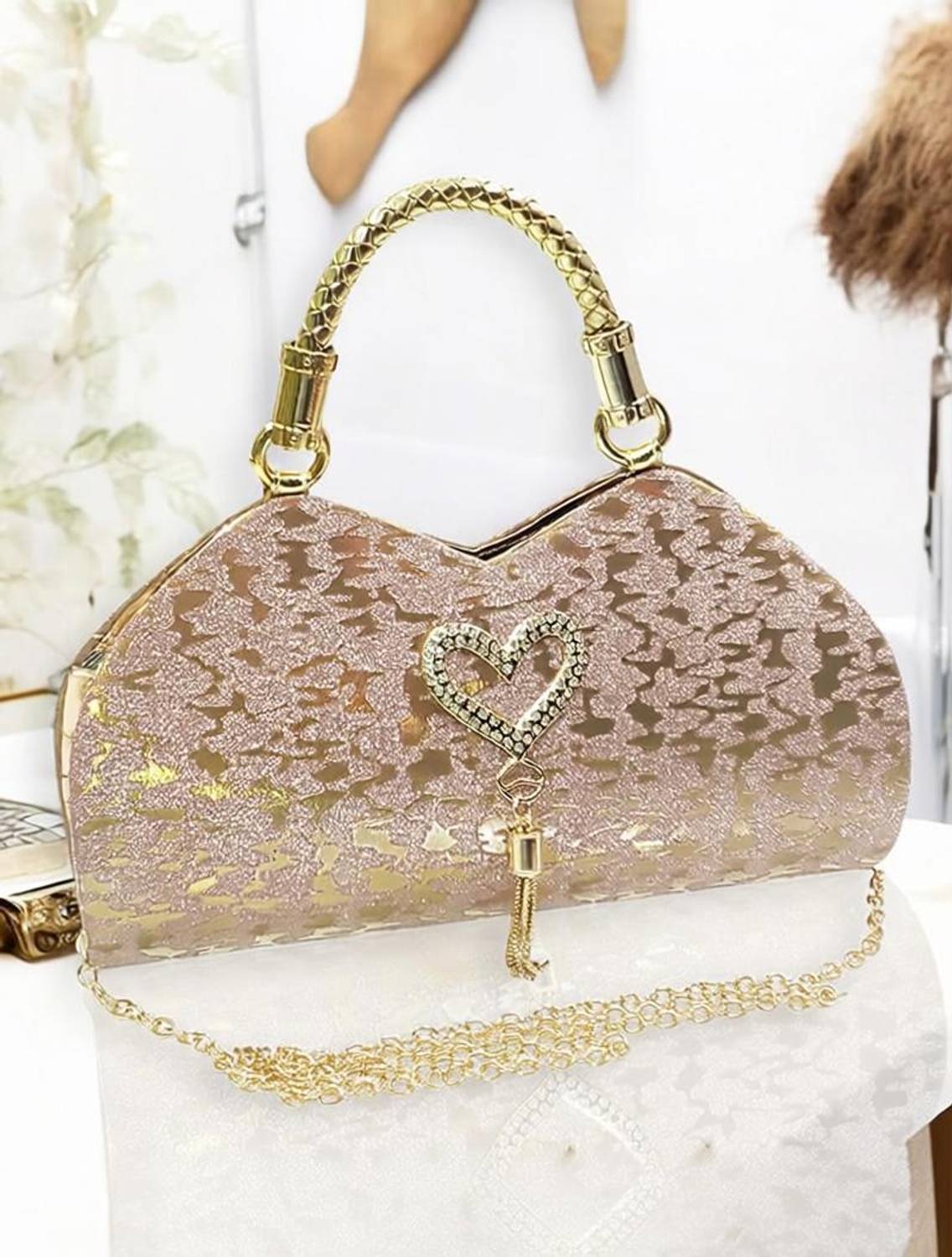 apricus Party Pink  Clutch