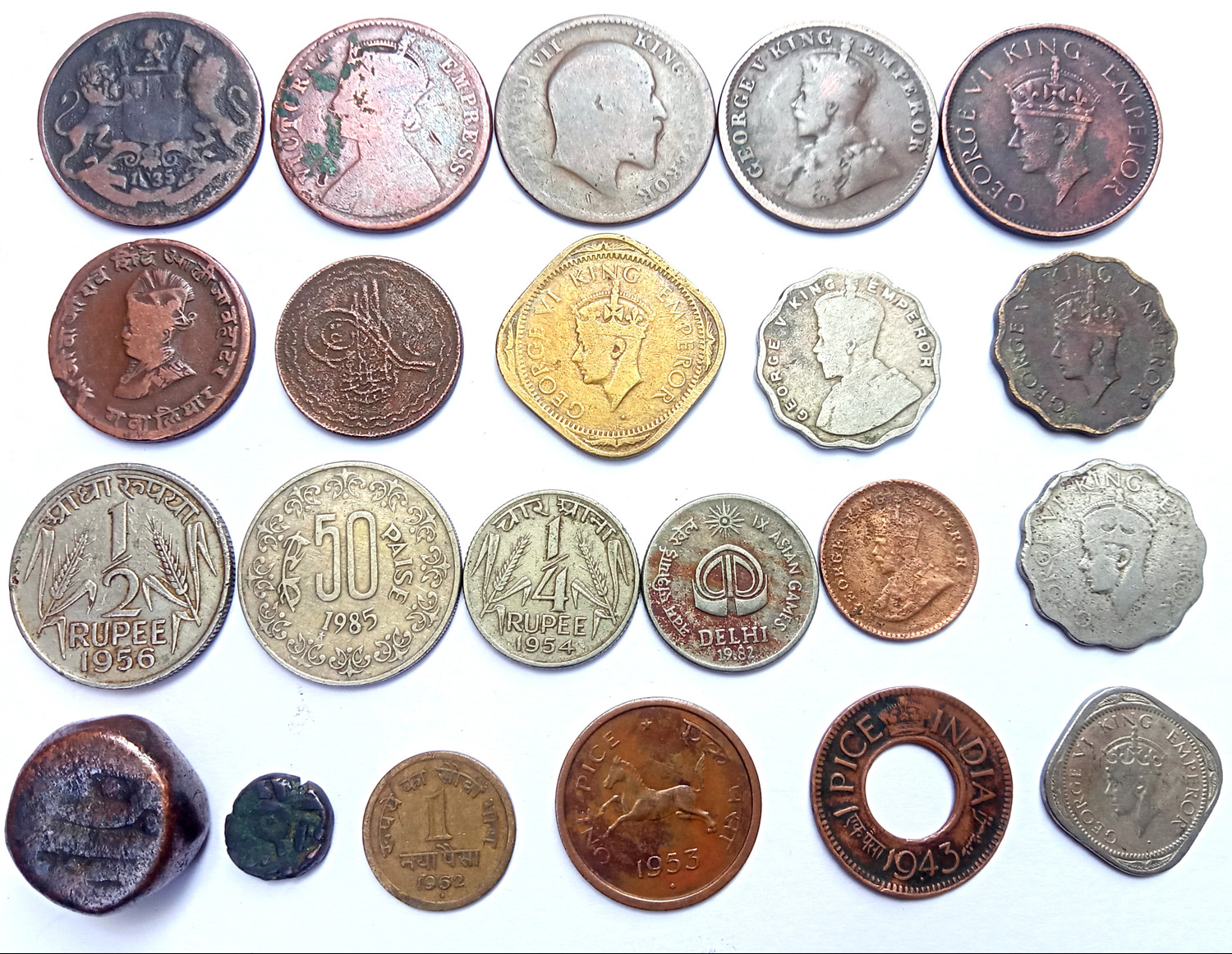 Image of Naaz Rare Collection Rare Old Indian Coin British India, Moghal, Delhi Sultanat, Princely States Ancient Coin Collection