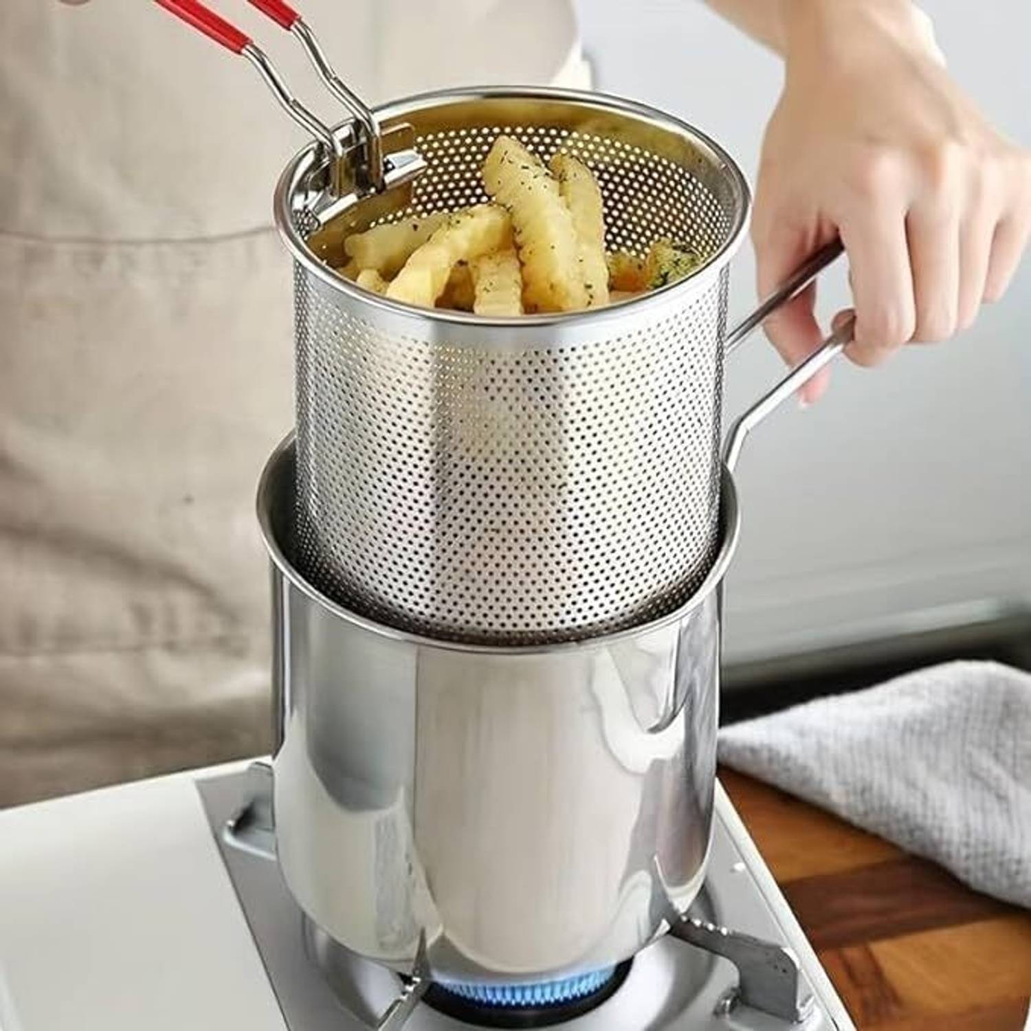 4tens Deep Frying Strainer and Oil Basket With Fryer Tong Stainless Steel Deep Fryer Pot 12 cm diameter 1.2 L capacity