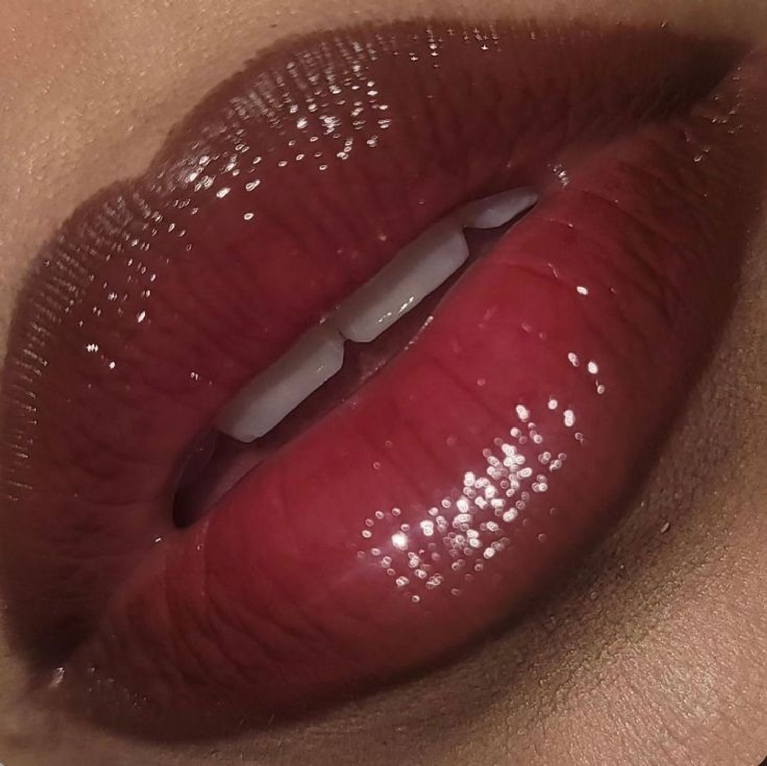 Image of Fwelov Maroon Lip Gloss and Lip Liner Combo Set (2 Items in the set)