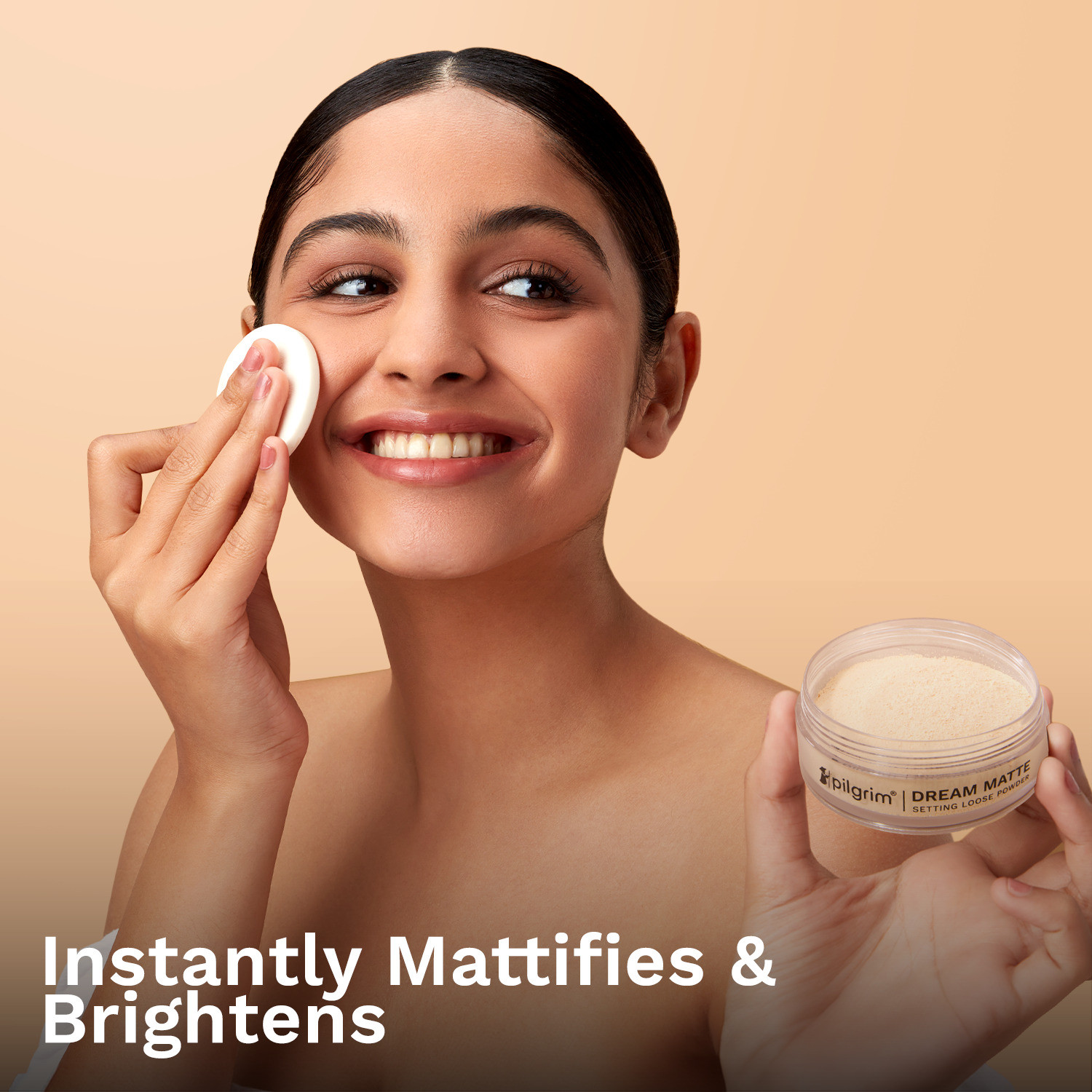 Image of Pilgrim Setting Loose Powder Instant Oil Control Non-cakey & Flawless Finish Compact