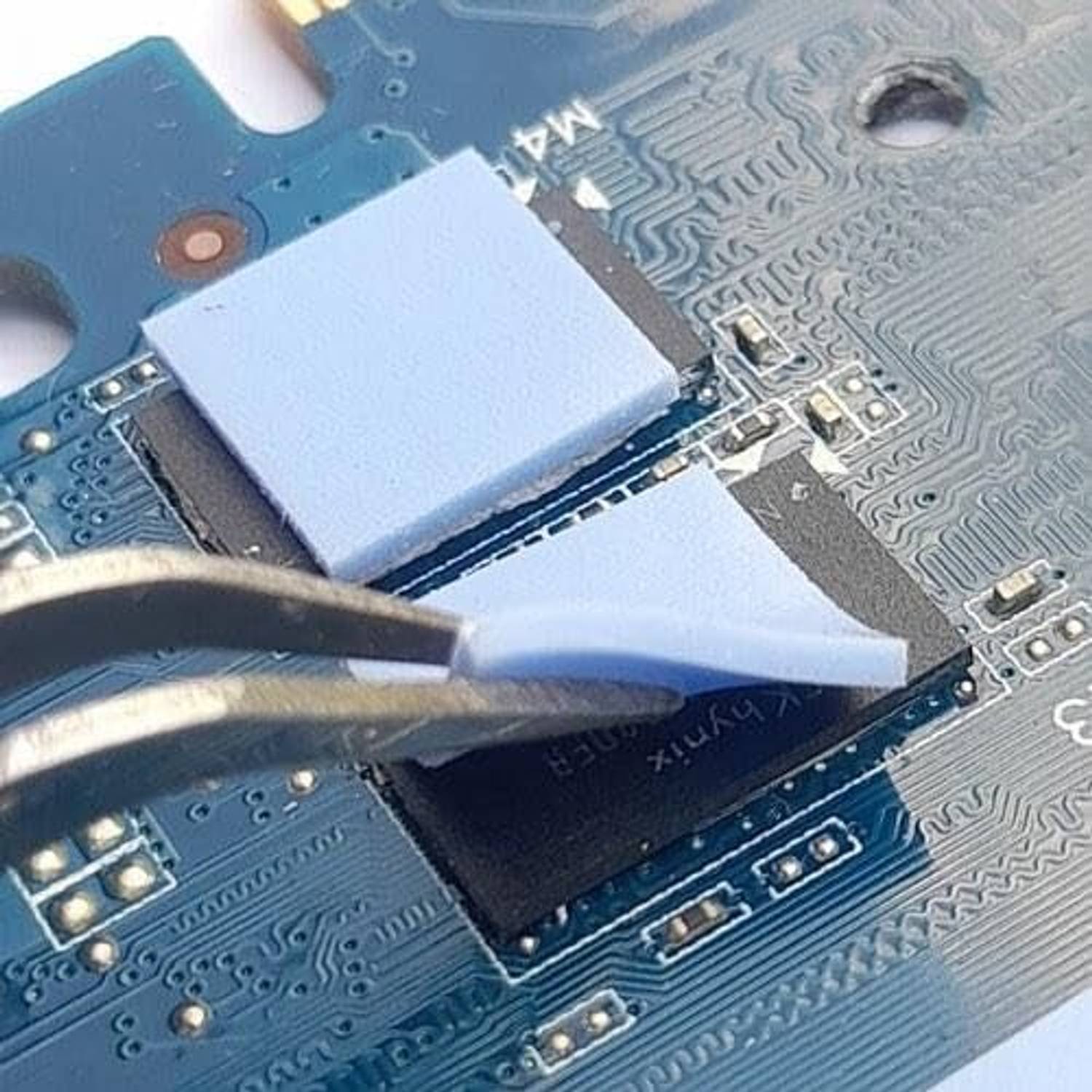 Truebond 18w/mk Cooling Thermal Pad 80X40X1mm Apply SSD CPU GPU Pack 5 Ergonomic Cooling Pad with Adjustable Height