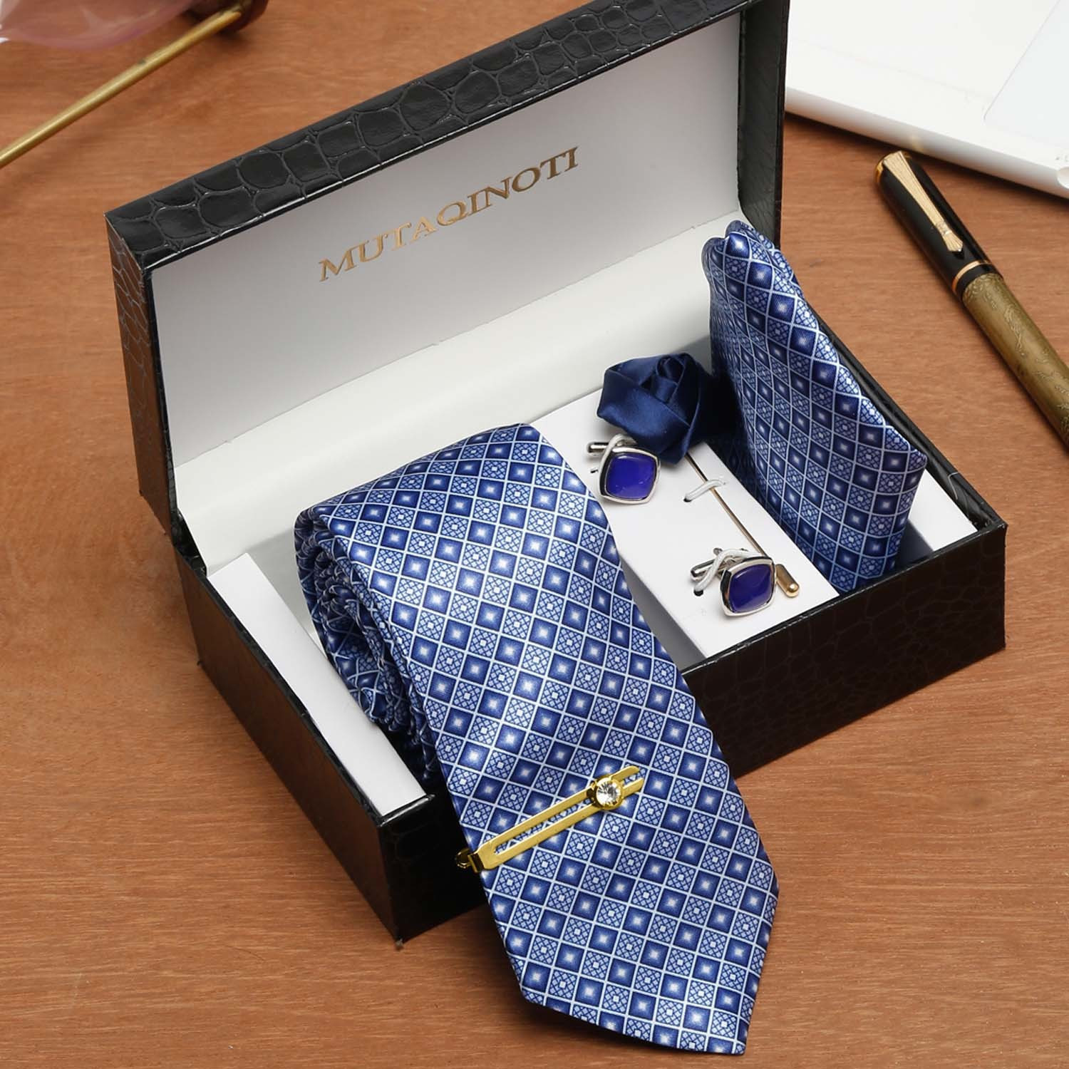 Image of MUTAQINOTI Silk Cufflink & Tie Pin Set