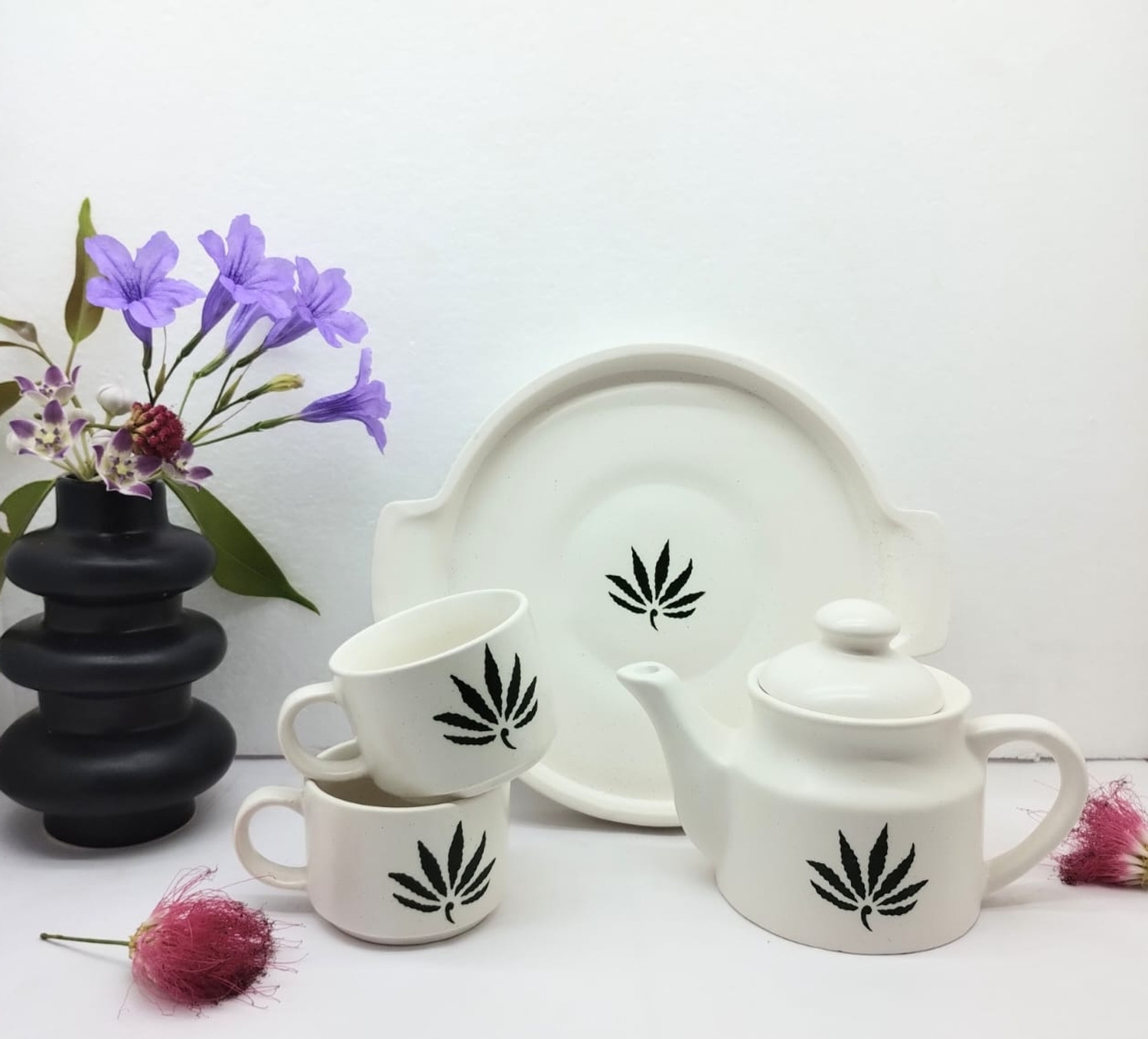 Image of The Earthy Store Pack of 4 Ceramic Ceramic Tea Kettle Set Kitchenware ,1 Kettle, 1 Tray, Tea Cup 2 Piece