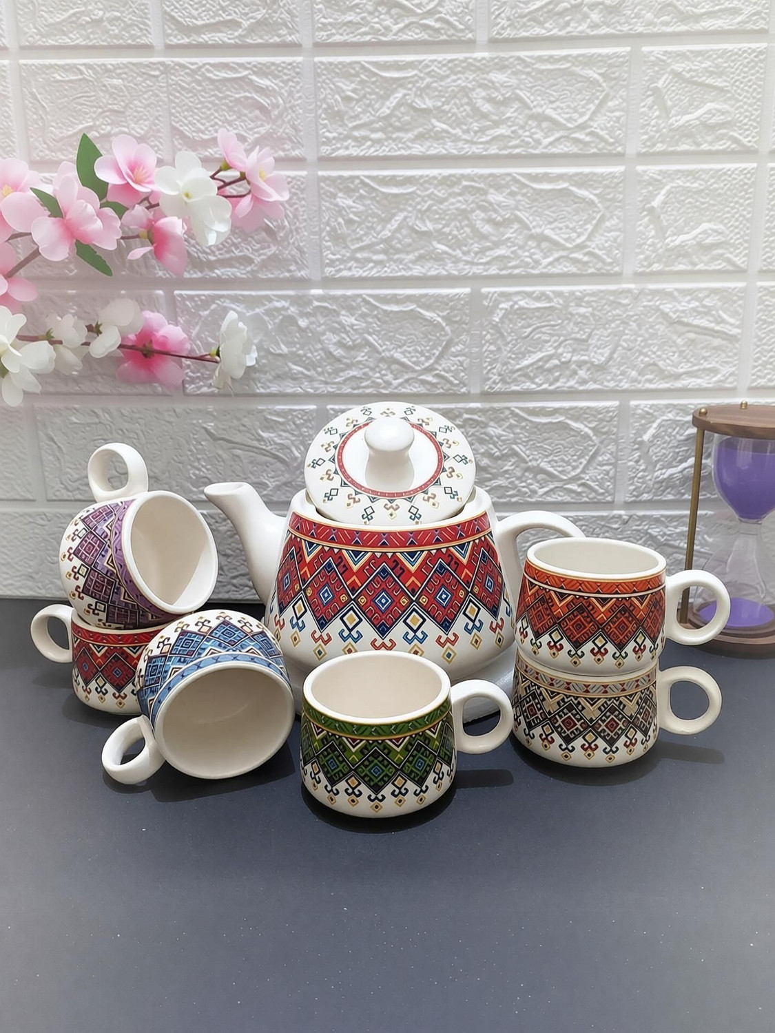 Image of AAV WORLD Pack of 1 Ceramic KASHMERI ART KETTLE WITH TEA CUPS