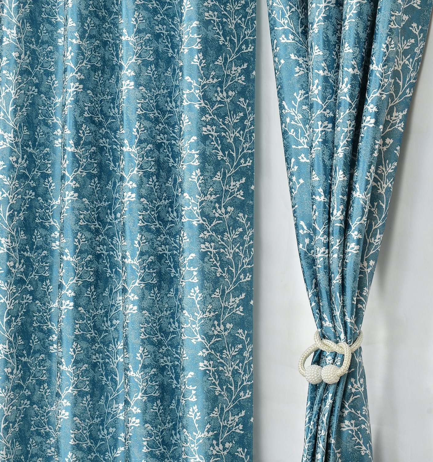 Image of Homefab India 152.4 cm (5 ft) Window Polyester Room Darkening Curtain (Pack Of 2)