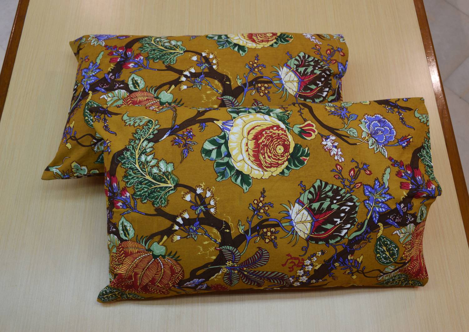 CAPUA Cotton Pillows Cover
