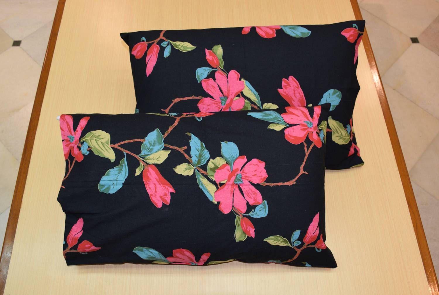 CAPUA Cotton Pillows Cover