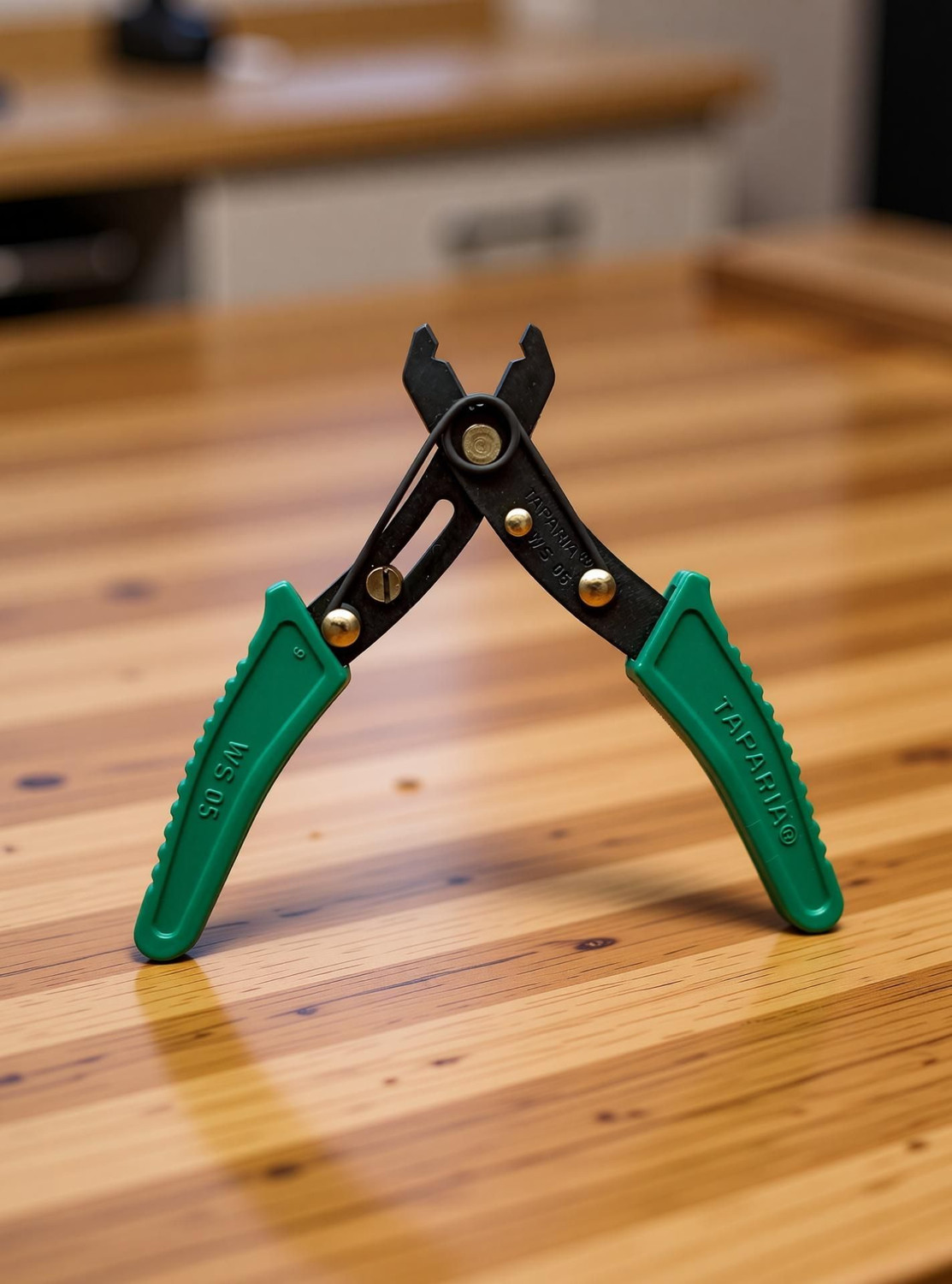Image of TAPARIA WS-05-WIRE-STRIPPER-CUTTER-TAPARIA Wire Cutter