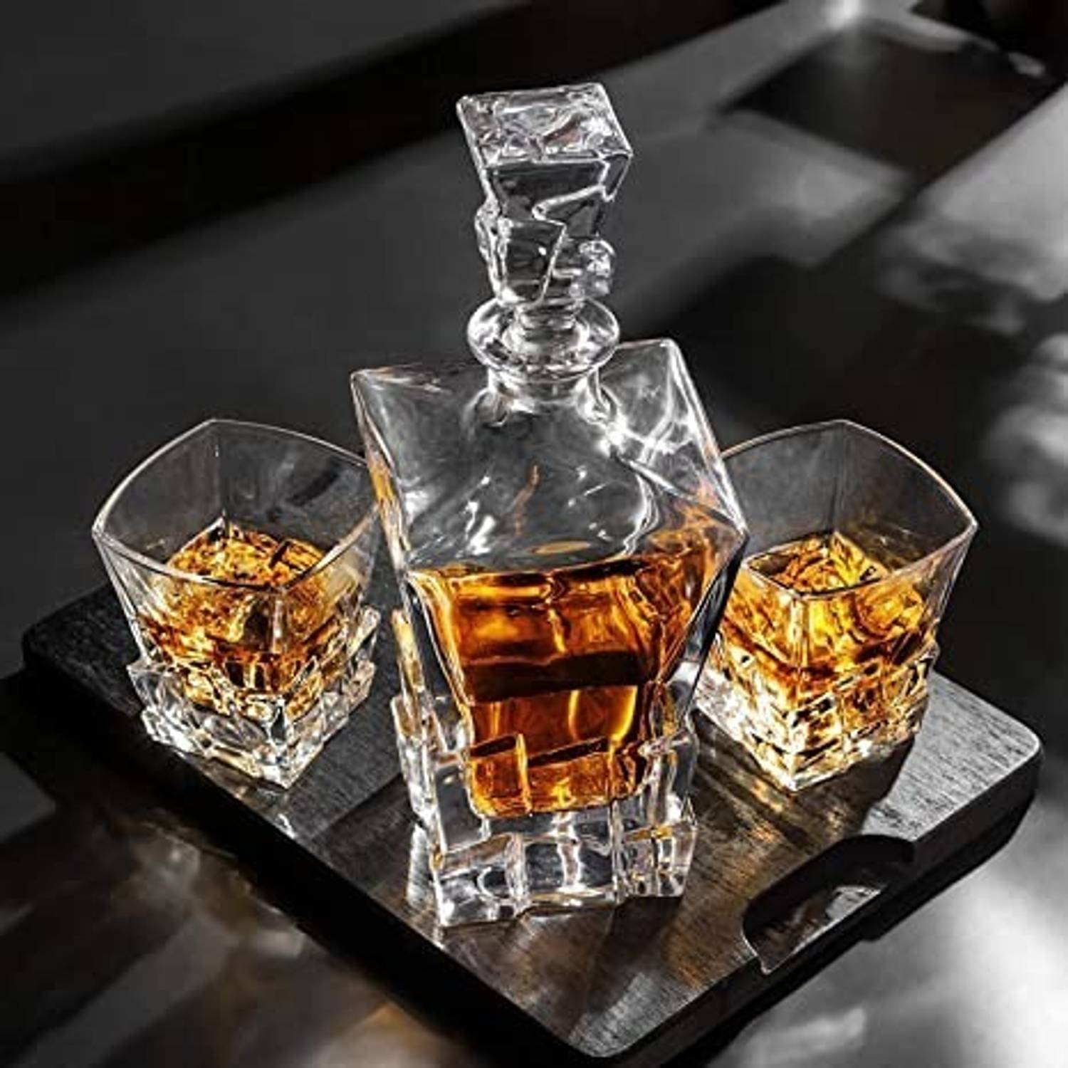BABALIFINCH Whiskey Decanter Set with 6 Glasses, Tequila Bourbon Decanter Whiskey Gifts for Decanter