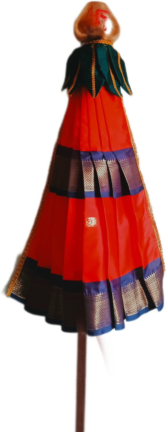 Image of RESHVIN SHOPHOUSE Gudhi Vastra for Gudhipadwa Dress